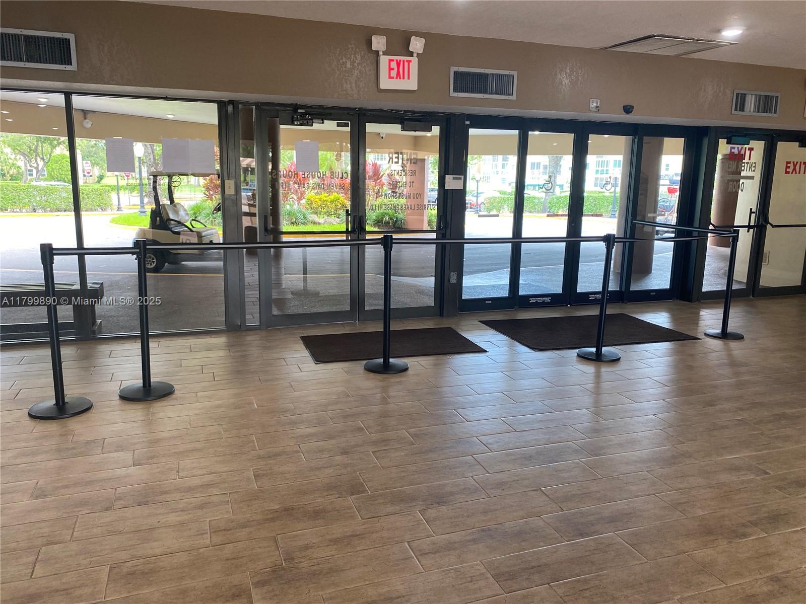 SUNRISE LAKES 89 CONDO - Residential