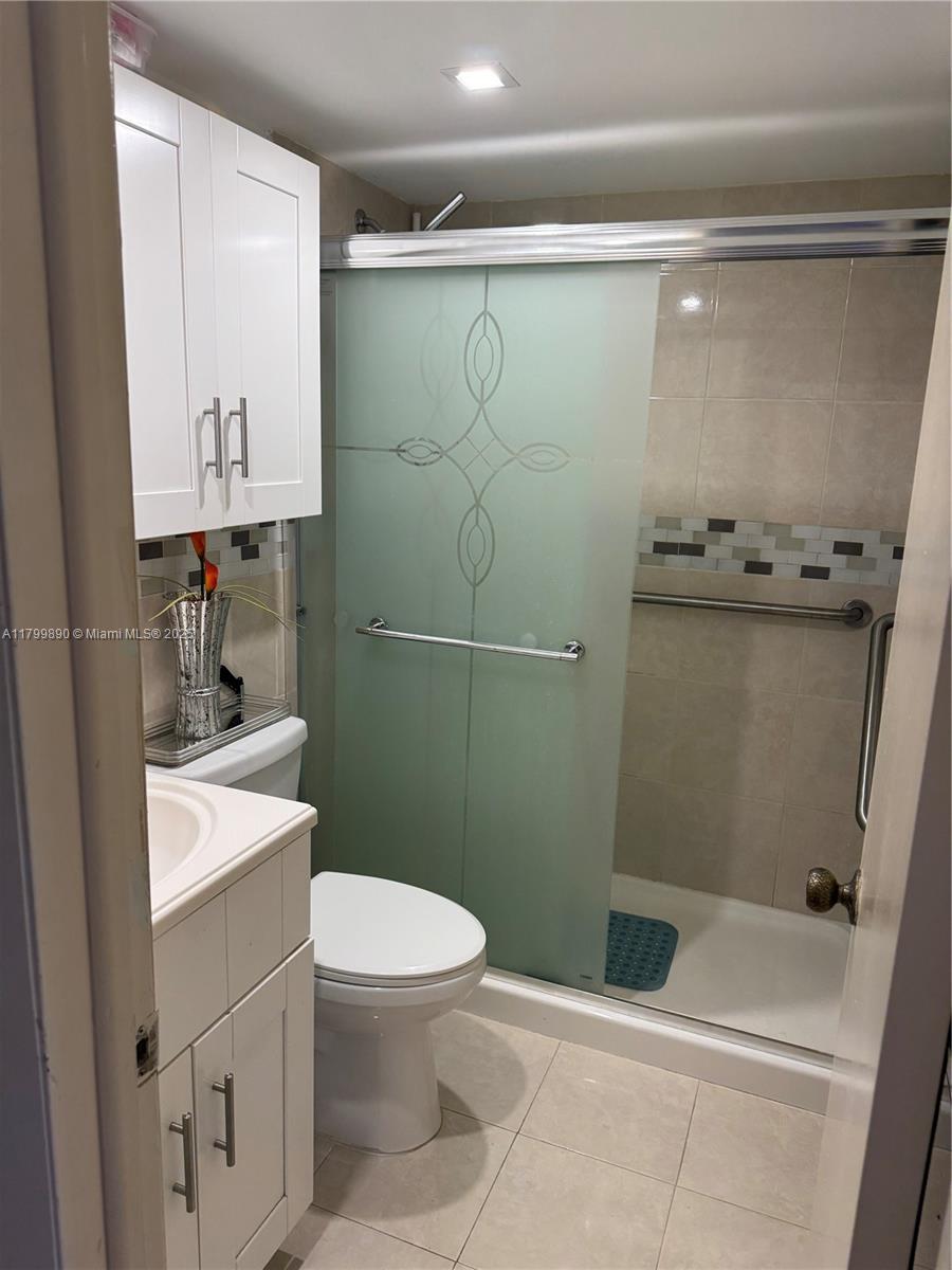 SUNRISE LAKES 89 CONDO - Residential