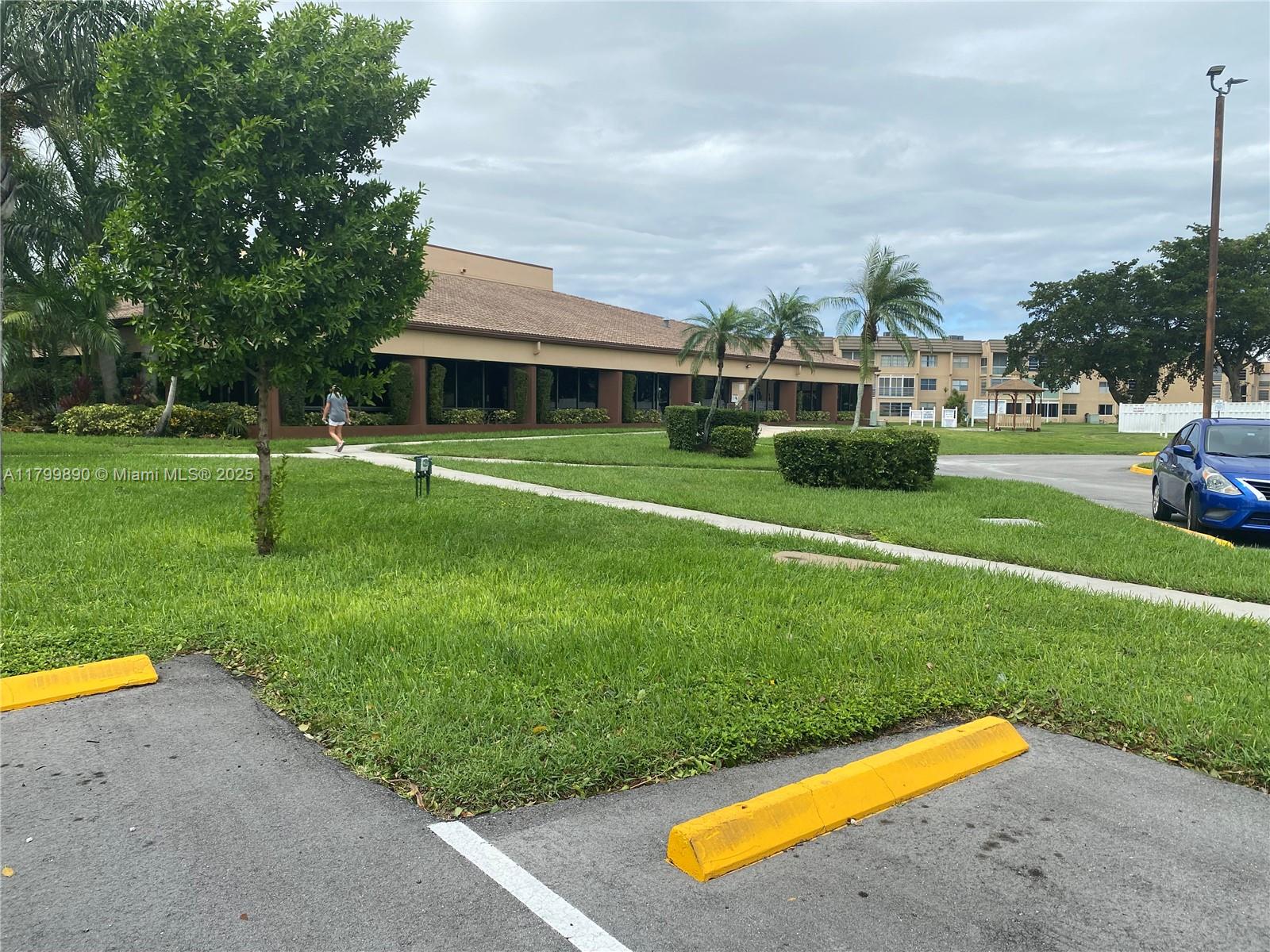 SUNRISE LAKES 89 CONDO - Residential