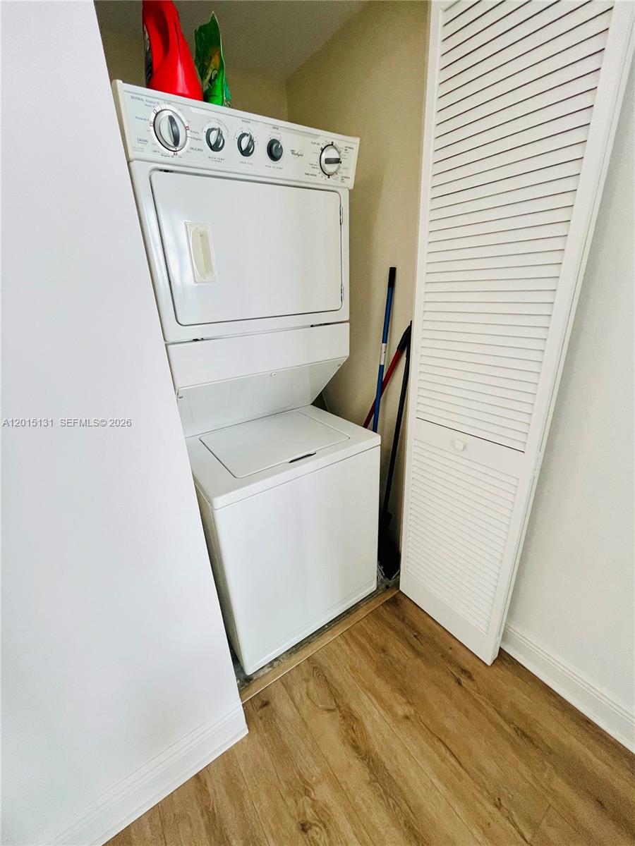 TAO SAWGRASS CONDOMINIUM - Residential Lease