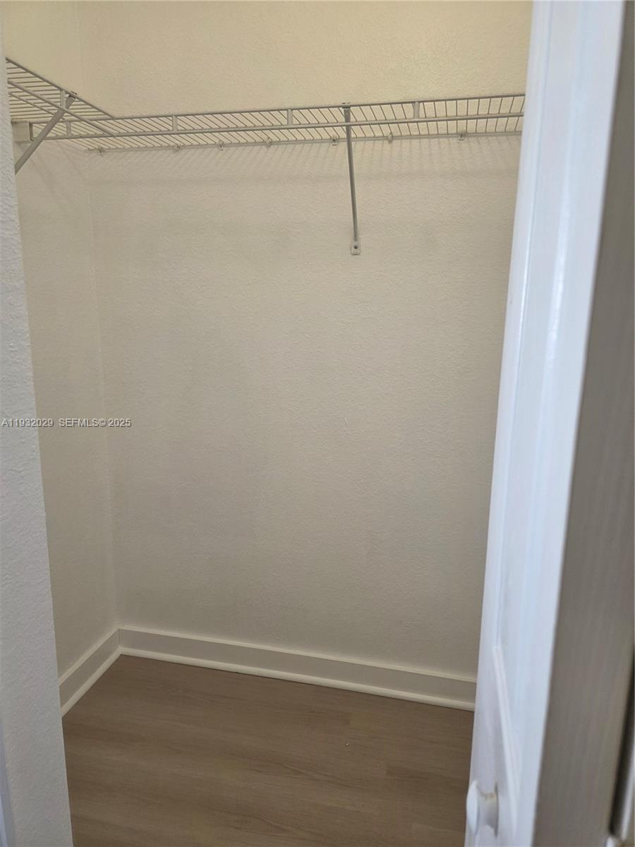 KENDALLAND - Residential Lease