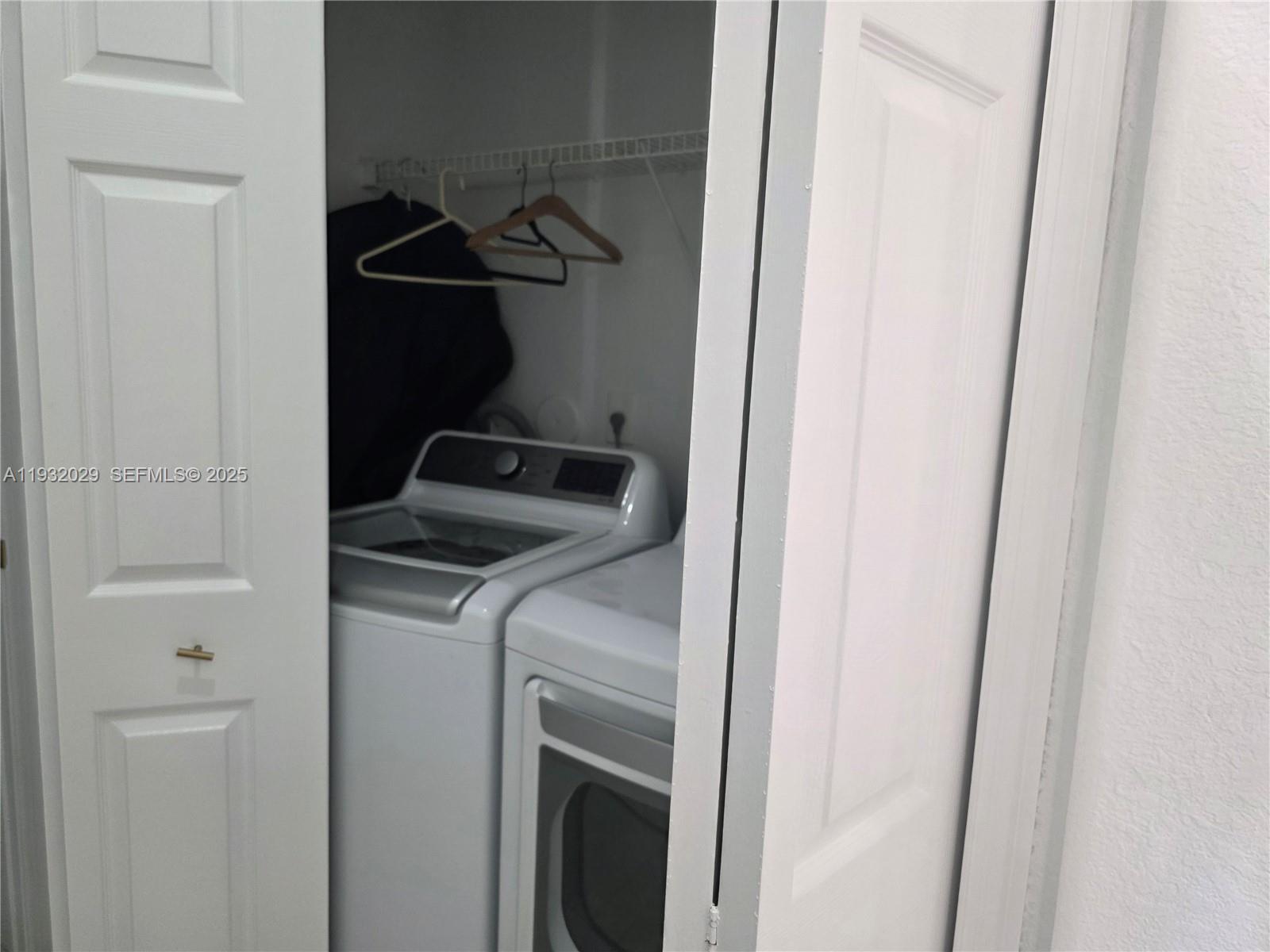 KENDALLAND - Residential Lease