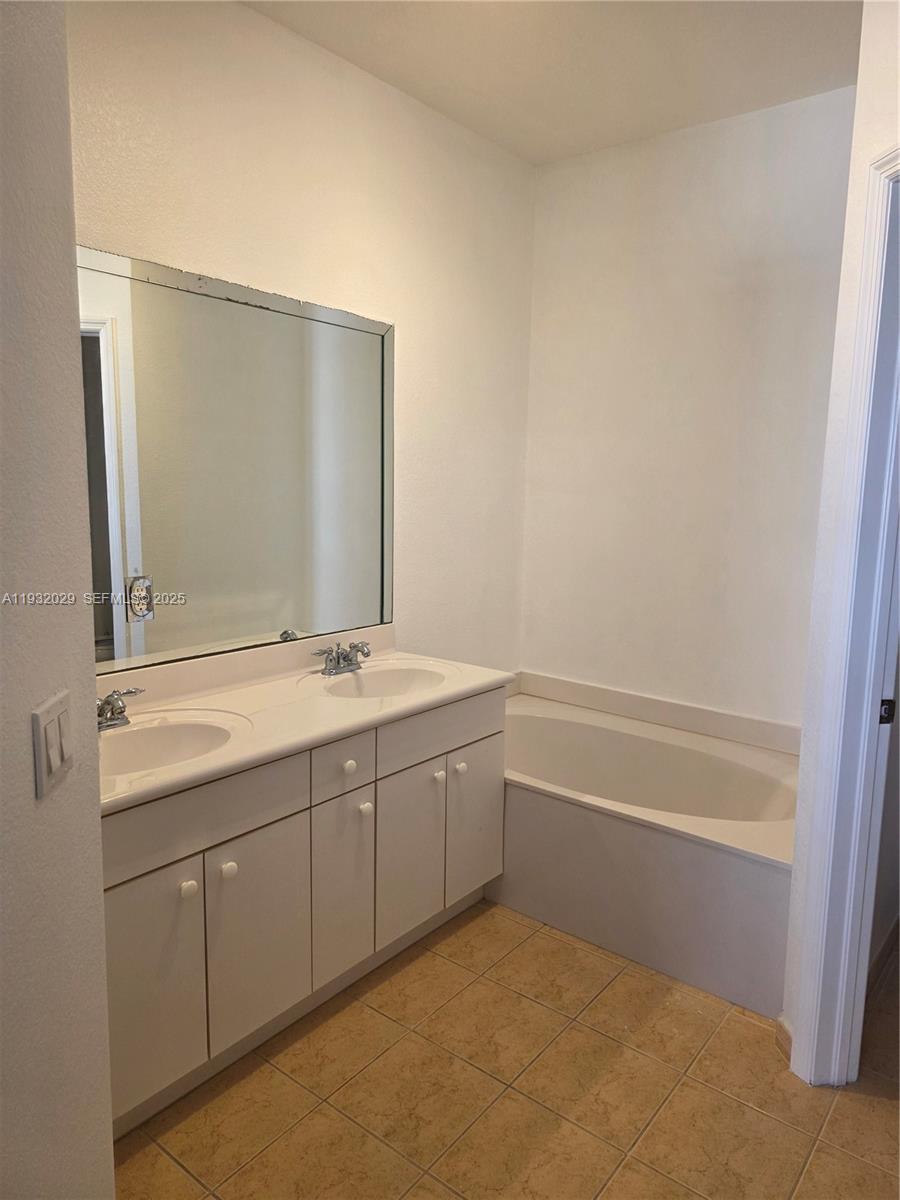 KENDALLAND - Residential Lease