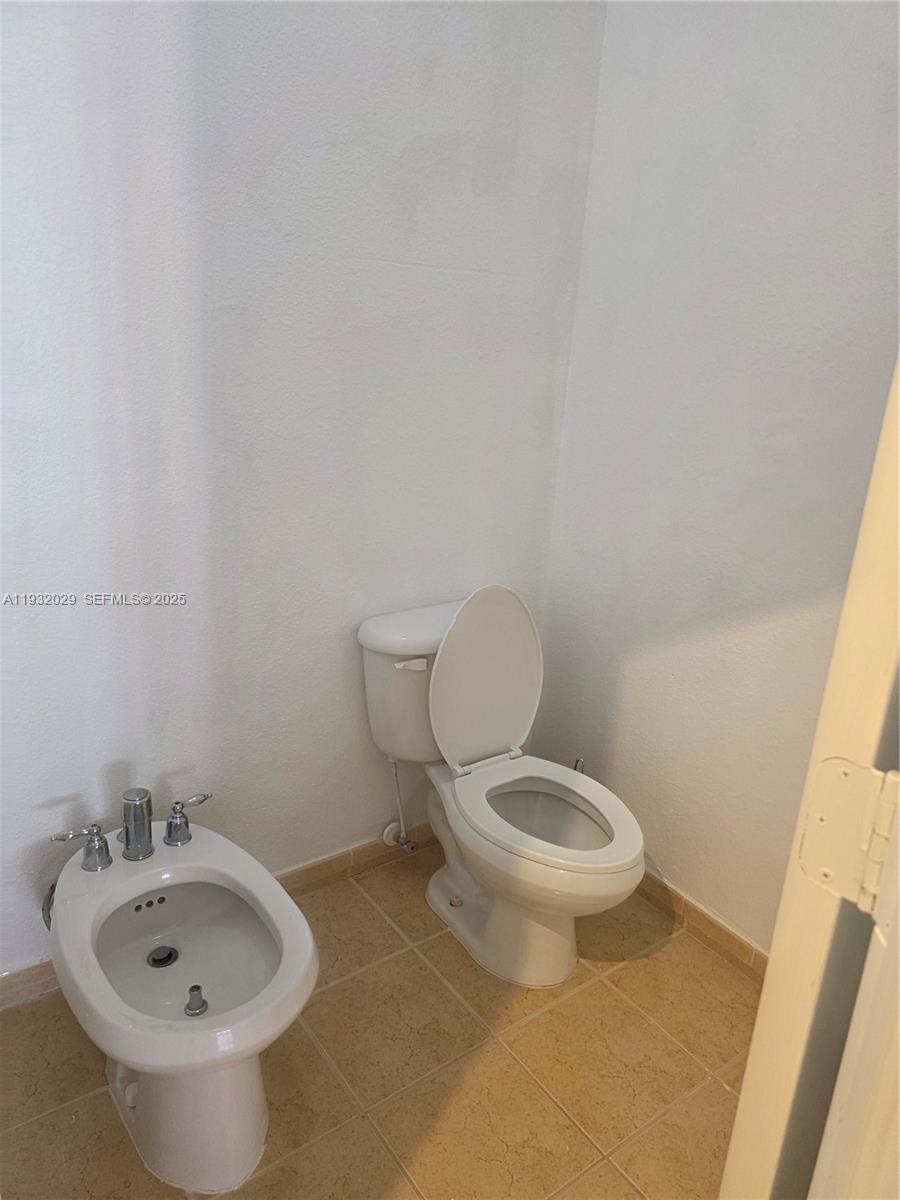 KENDALLAND - Residential Lease