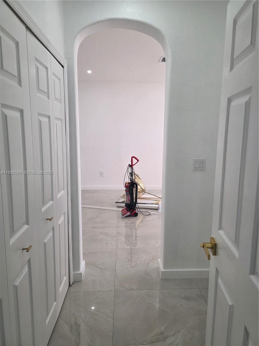 KENDALLAND - Residential Lease