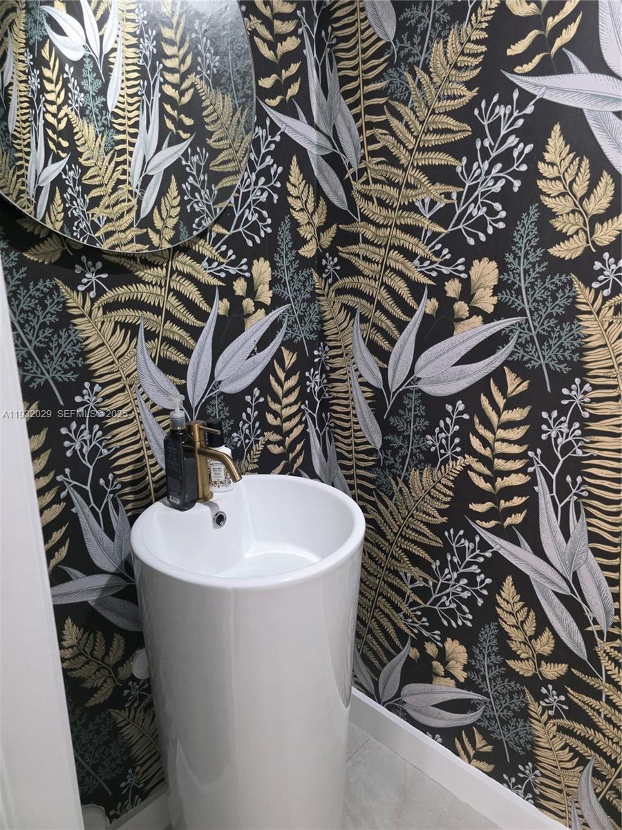 KENDALLAND - Residential Lease