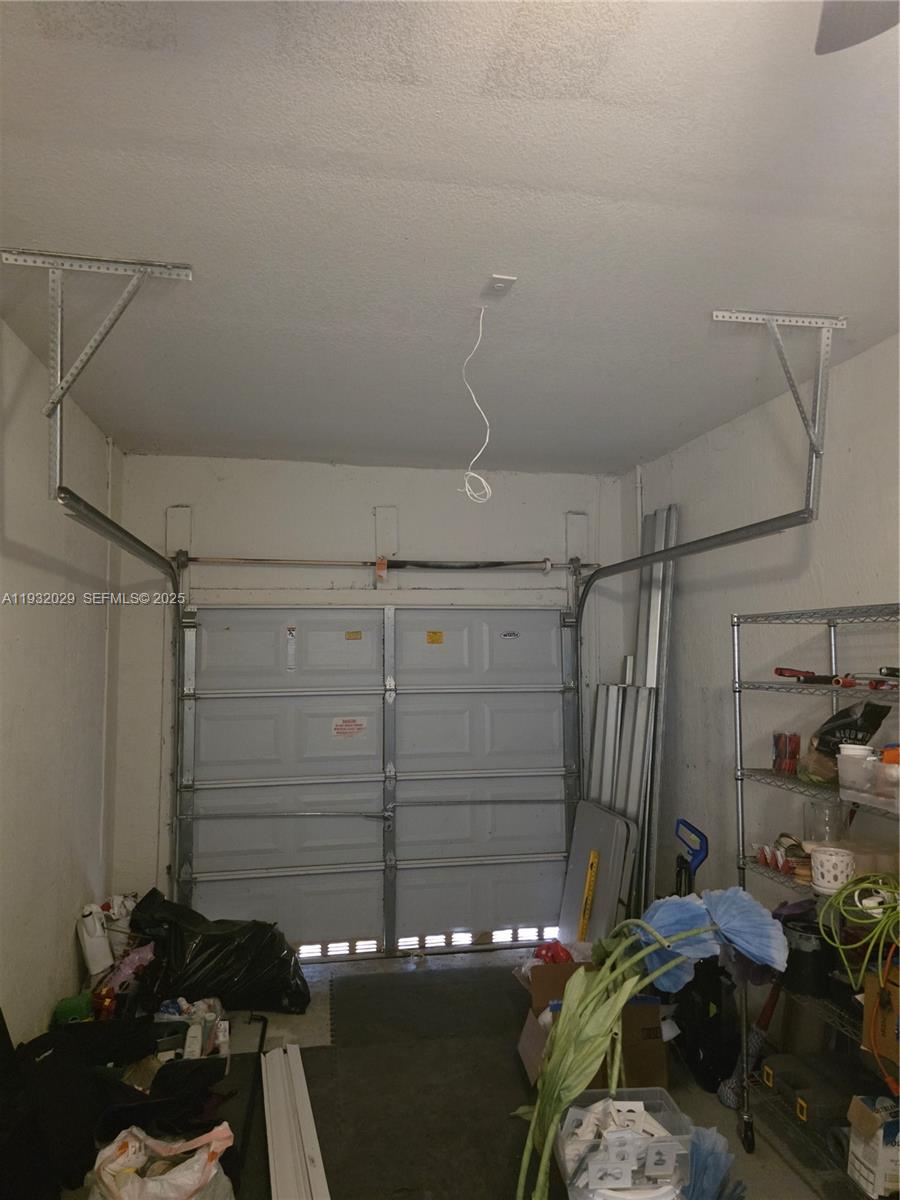 KENDALLAND - Residential Lease