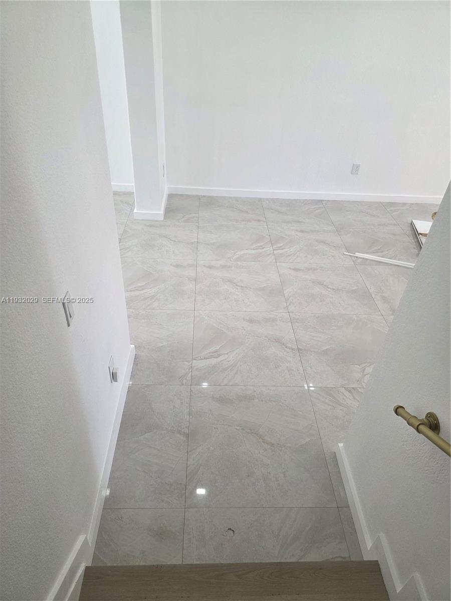 KENDALLAND - Residential Lease