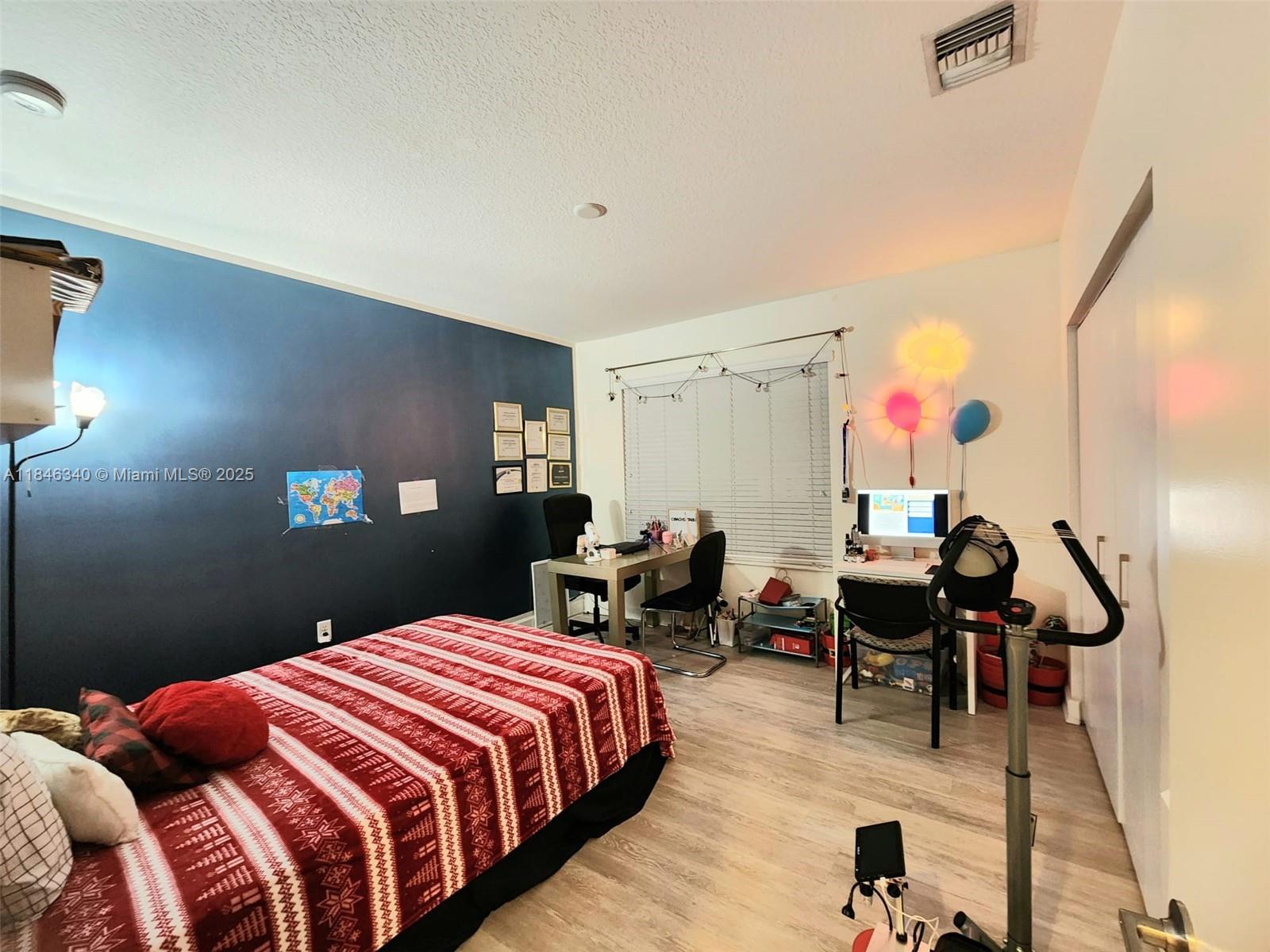 GEORGETOWN - Residential