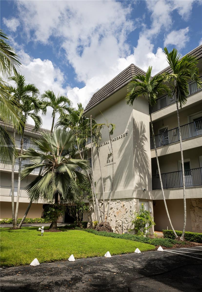 View photos, virtual tours, details... 6815 Edgewater Dr 309
