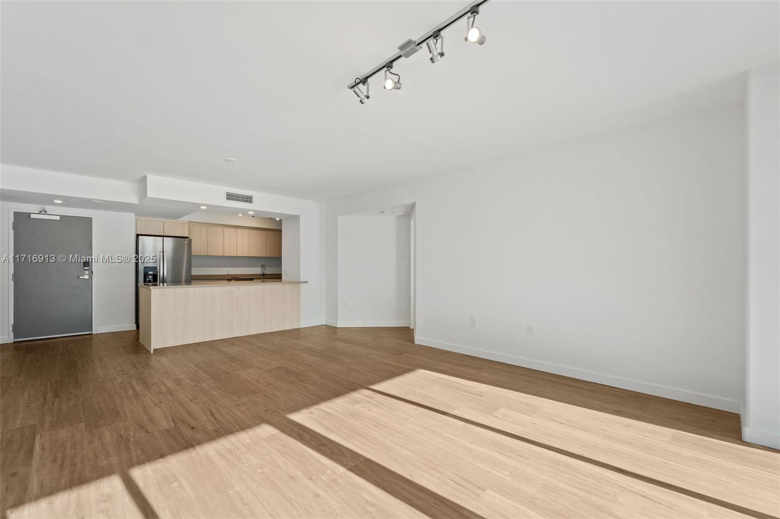 Flamingo Point - Residential Lease