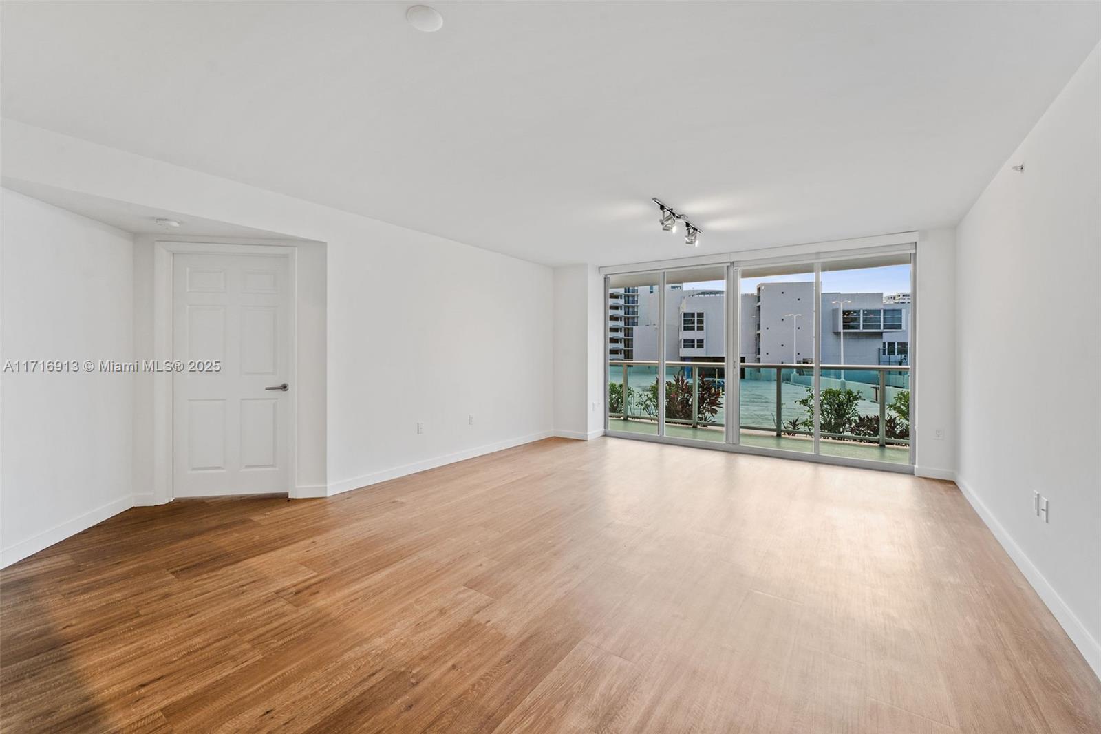 Flamingo Point - Residential Lease