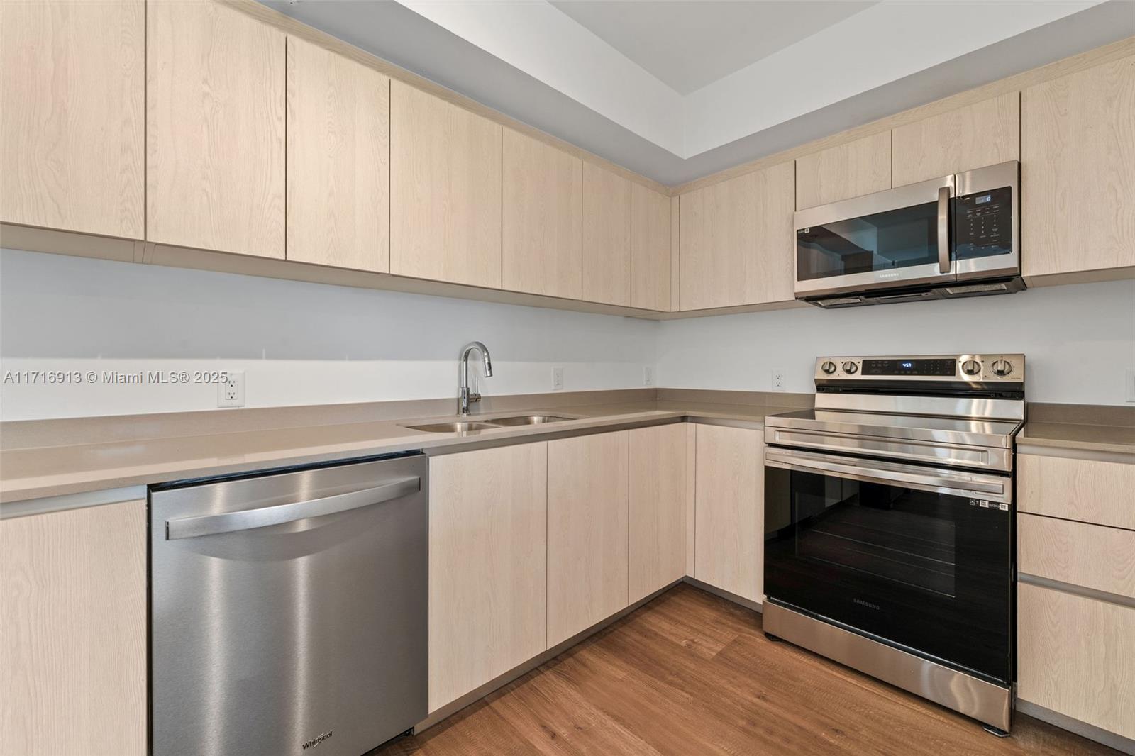 Flamingo Point - Residential Lease
