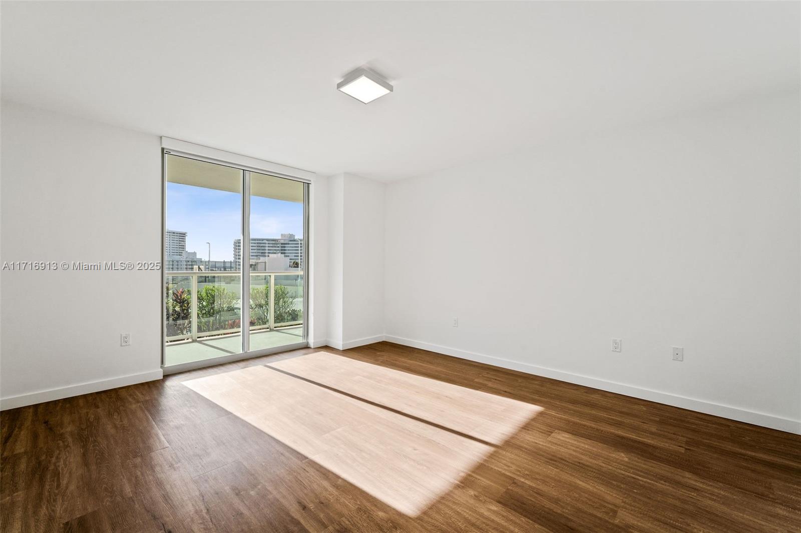 Flamingo Point - Residential Lease