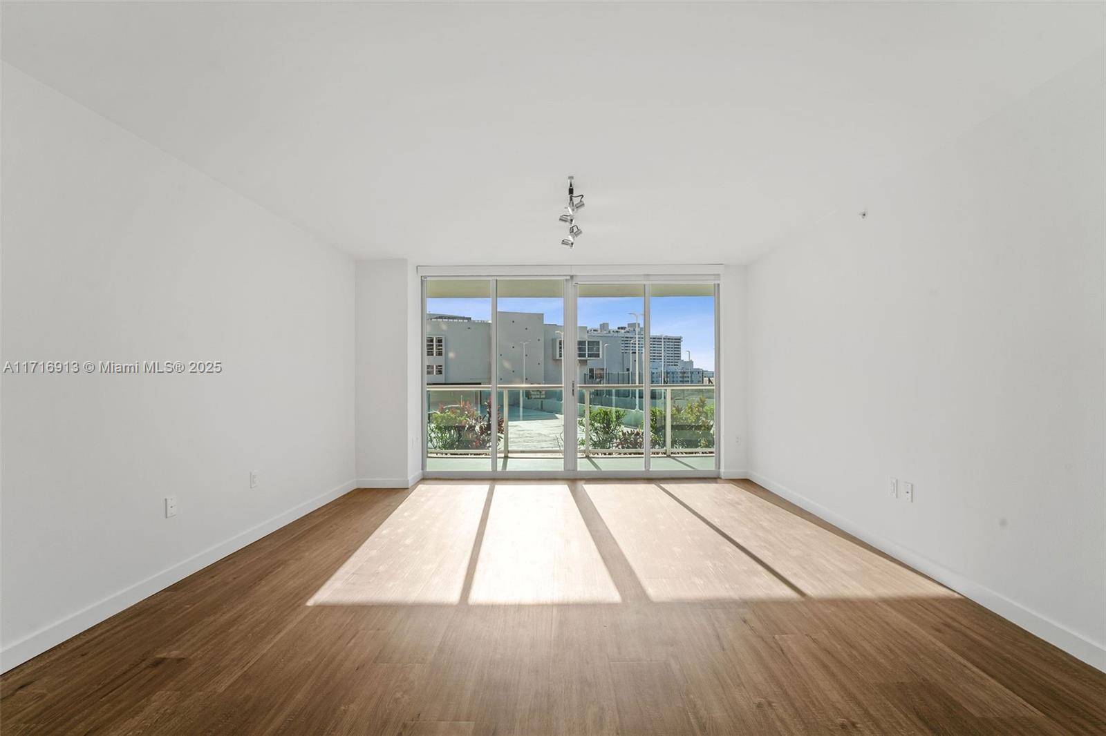 Flamingo Point - Residential Lease