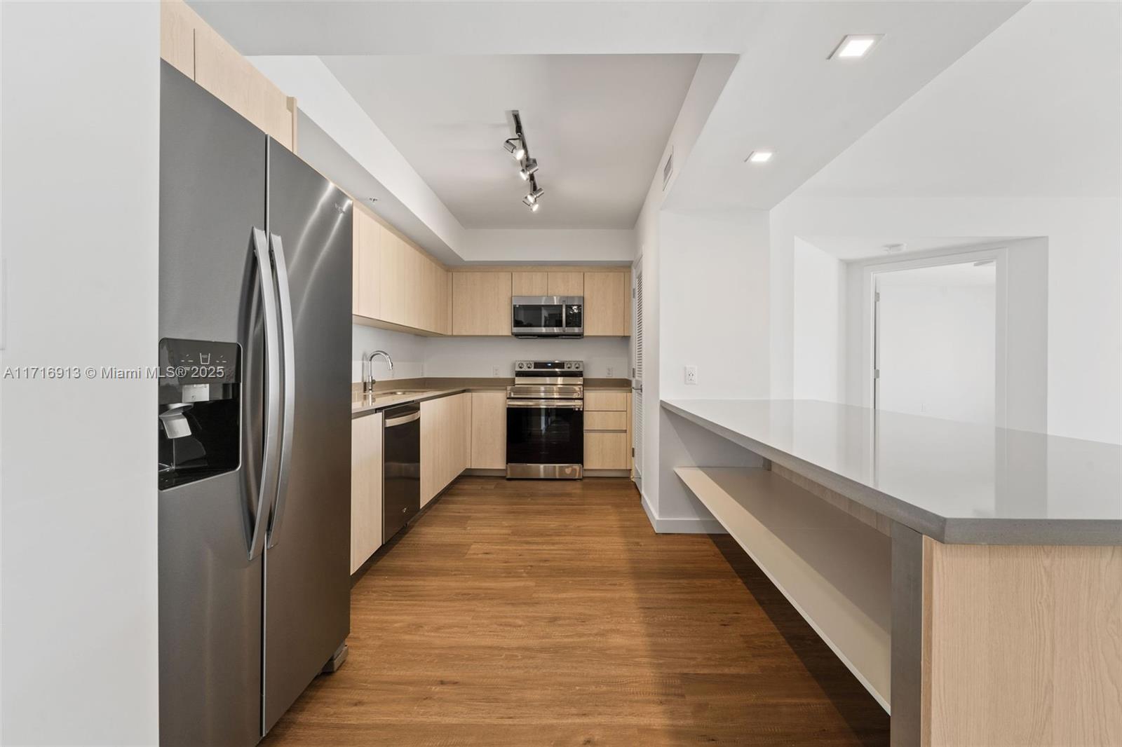 Flamingo Point - Residential Lease