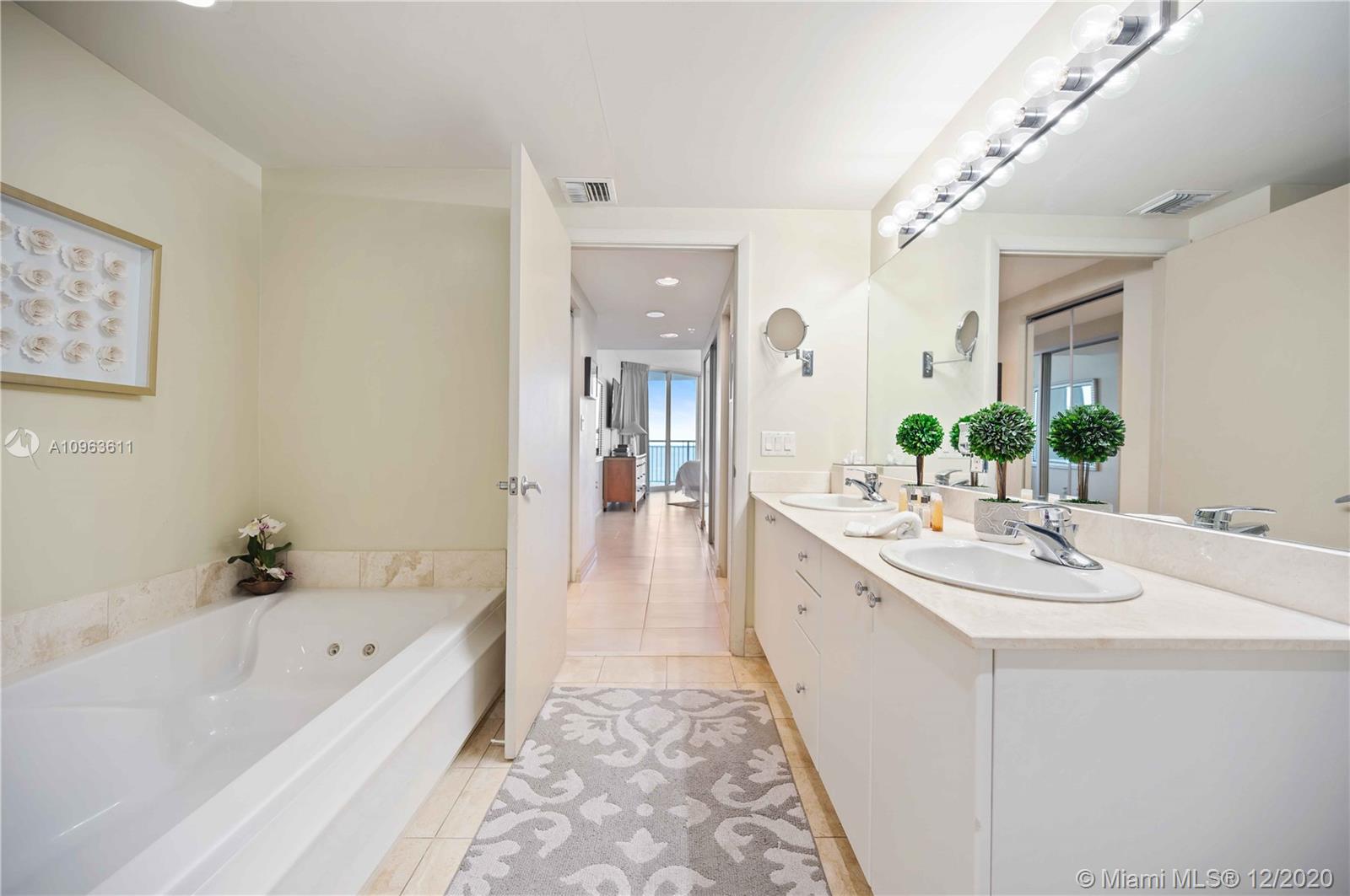 OCEAN POINT BEACH CLUB CO - Residential Lease