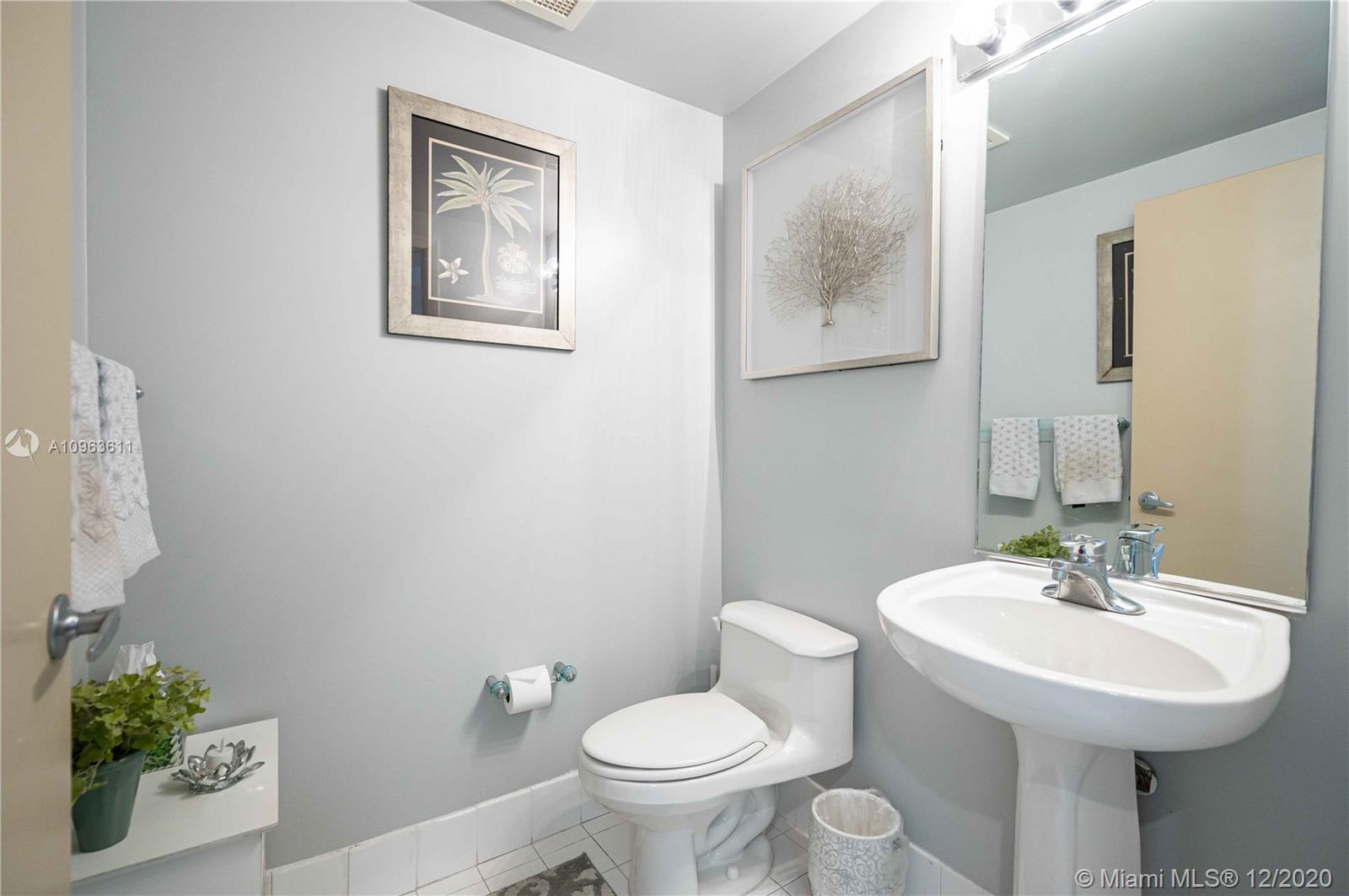 OCEAN POINT BEACH CLUB CO - Residential Lease