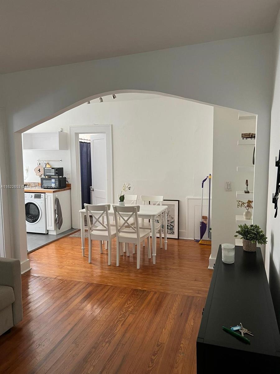 Property for Sale at Address Not Disclosed, Miami Beach, Miami-Dade County, Florida - Bedrooms: 1 
Bathrooms: 1  - $290,000
