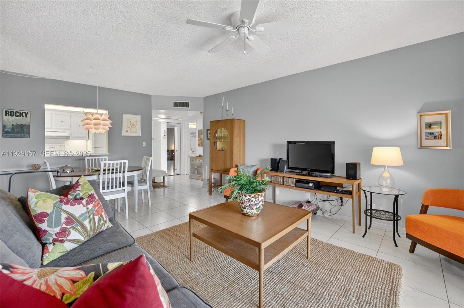 BARCELONA CONDO NORTH BLD - Residential