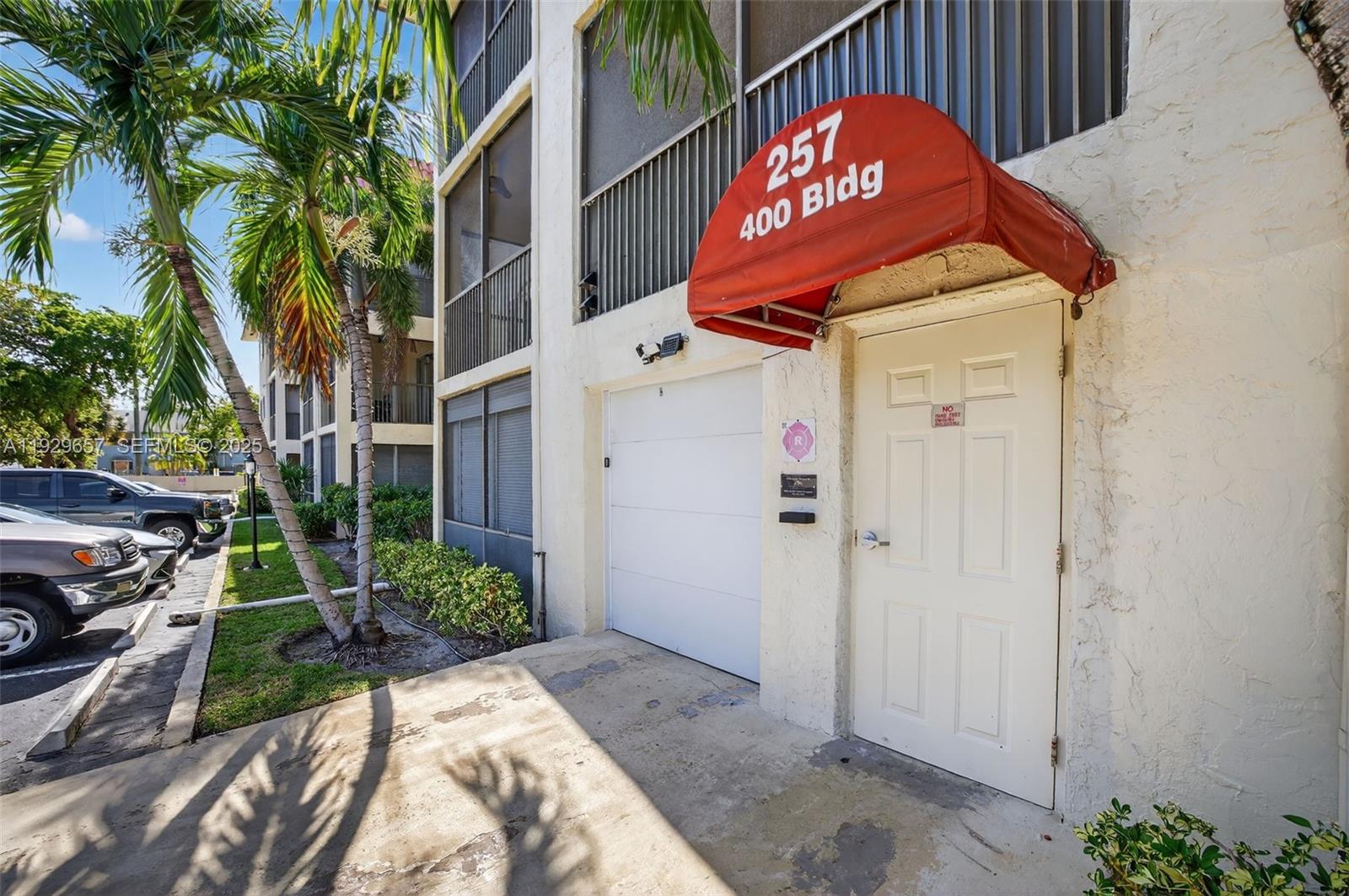 BARCELONA CONDO NORTH BLD - Residential