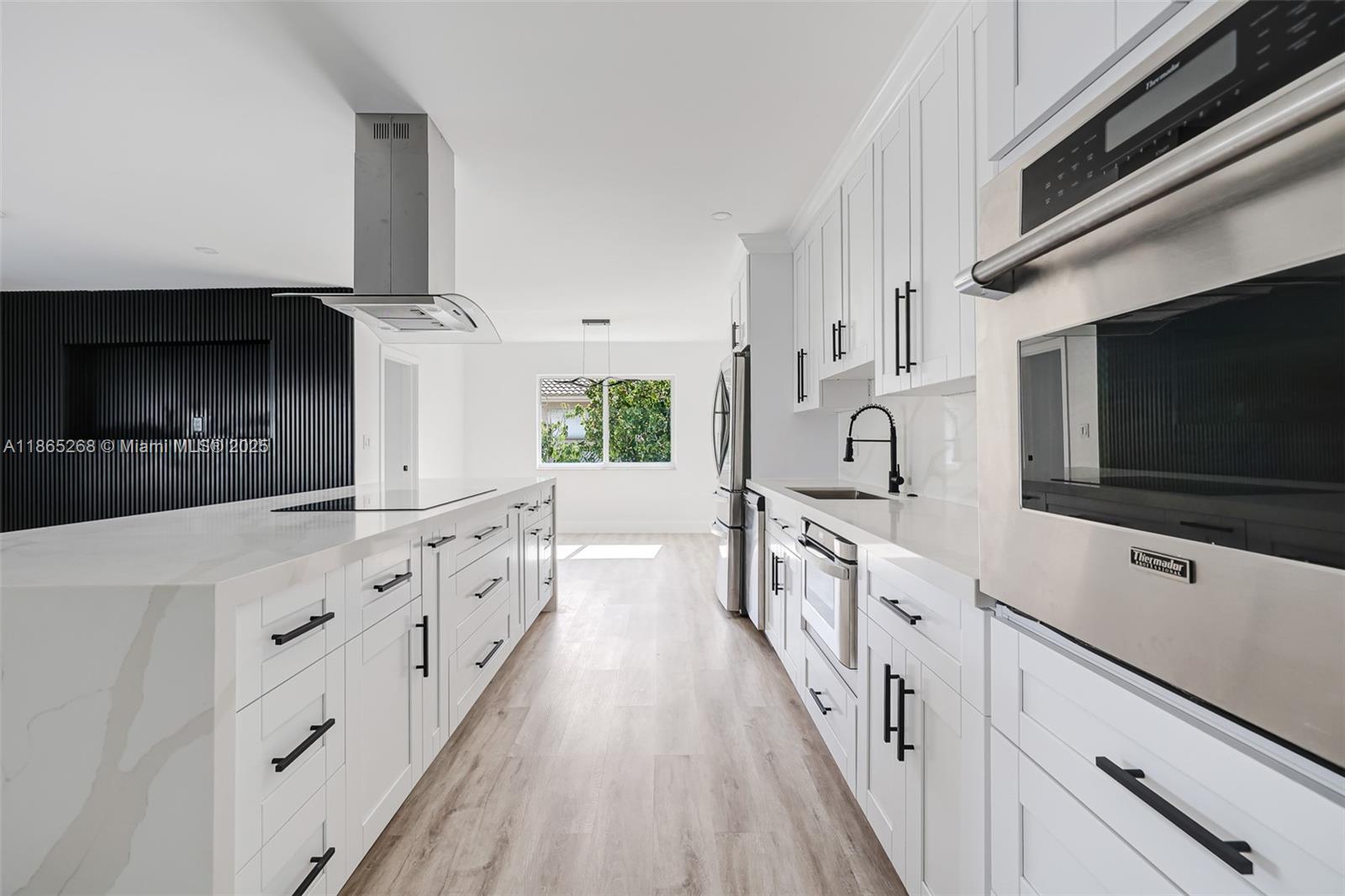 LA BELLE HARBOR - Residential