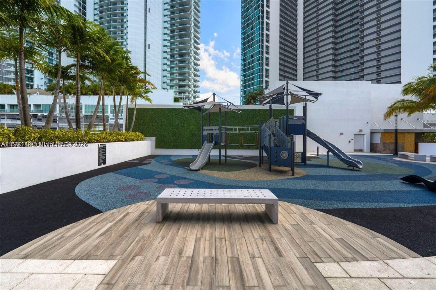 PARAMOUNT MIAMI WORLDCENT - Residential