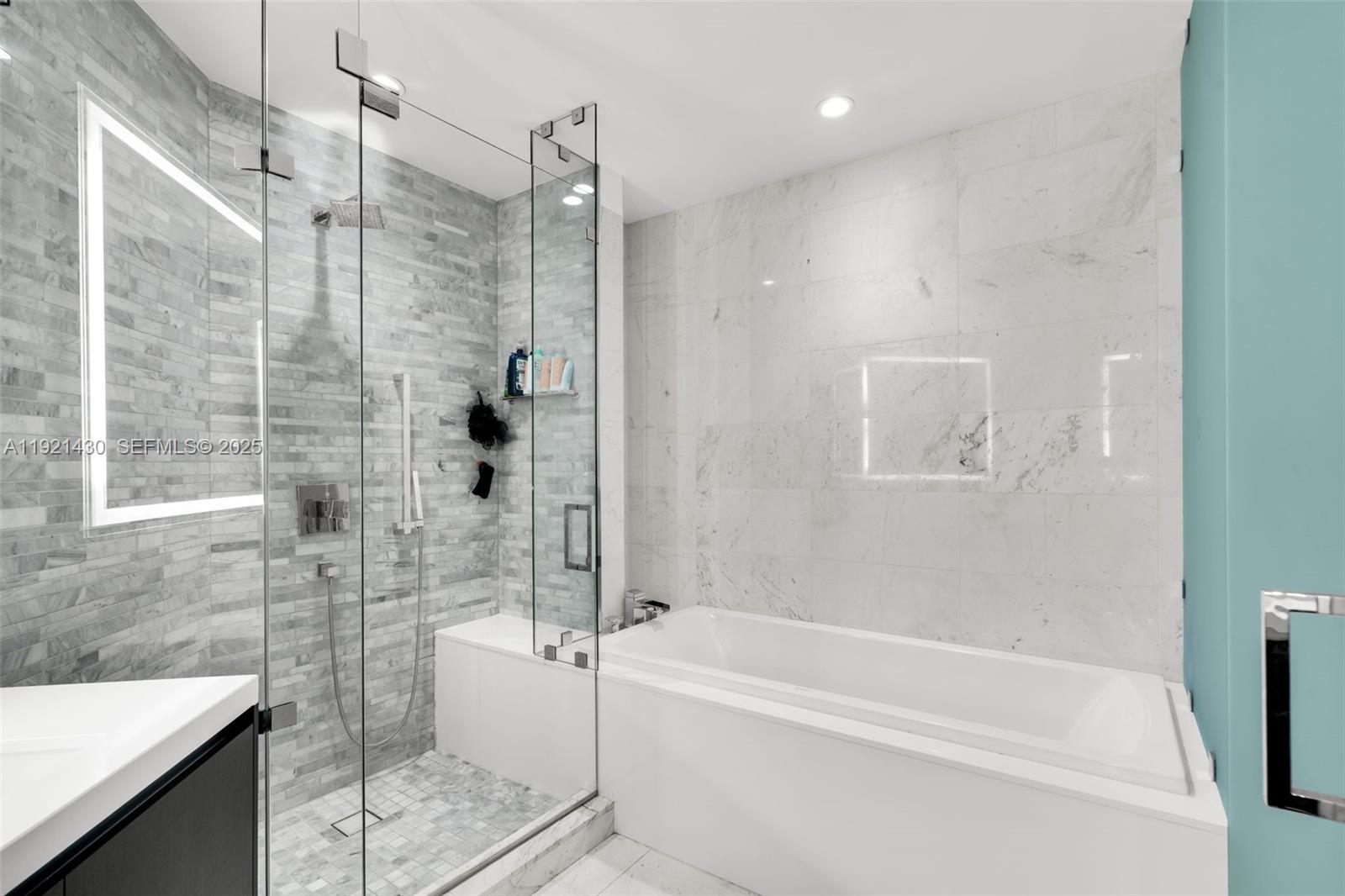 PARAMOUNT MIAMI WORLDCENT - Residential