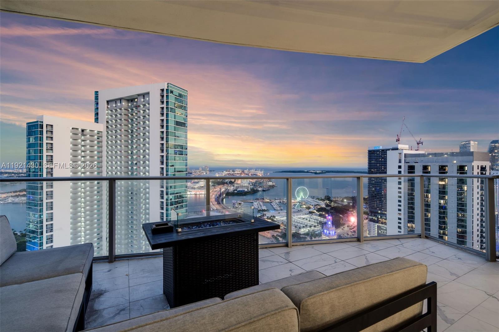 PARAMOUNT MIAMI WORLDCENT - Residential