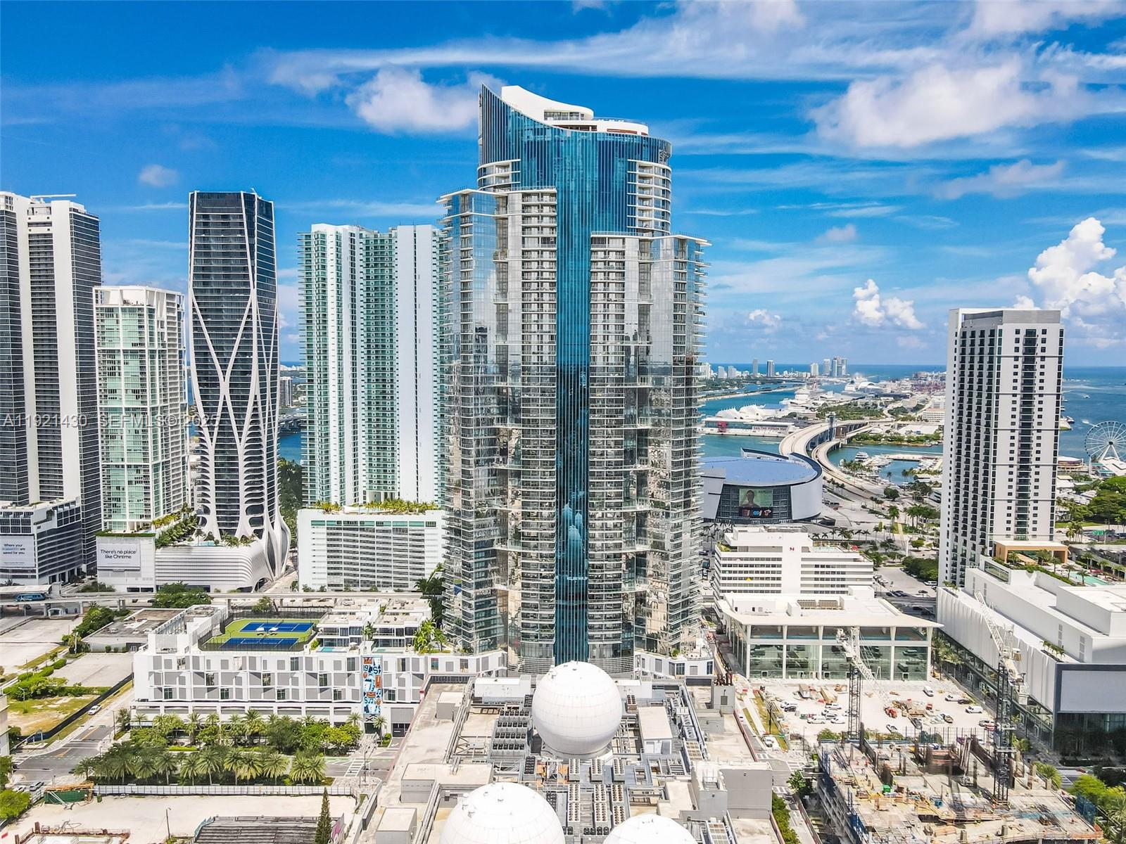 PARAMOUNT MIAMI WORLDCENT - Residential
