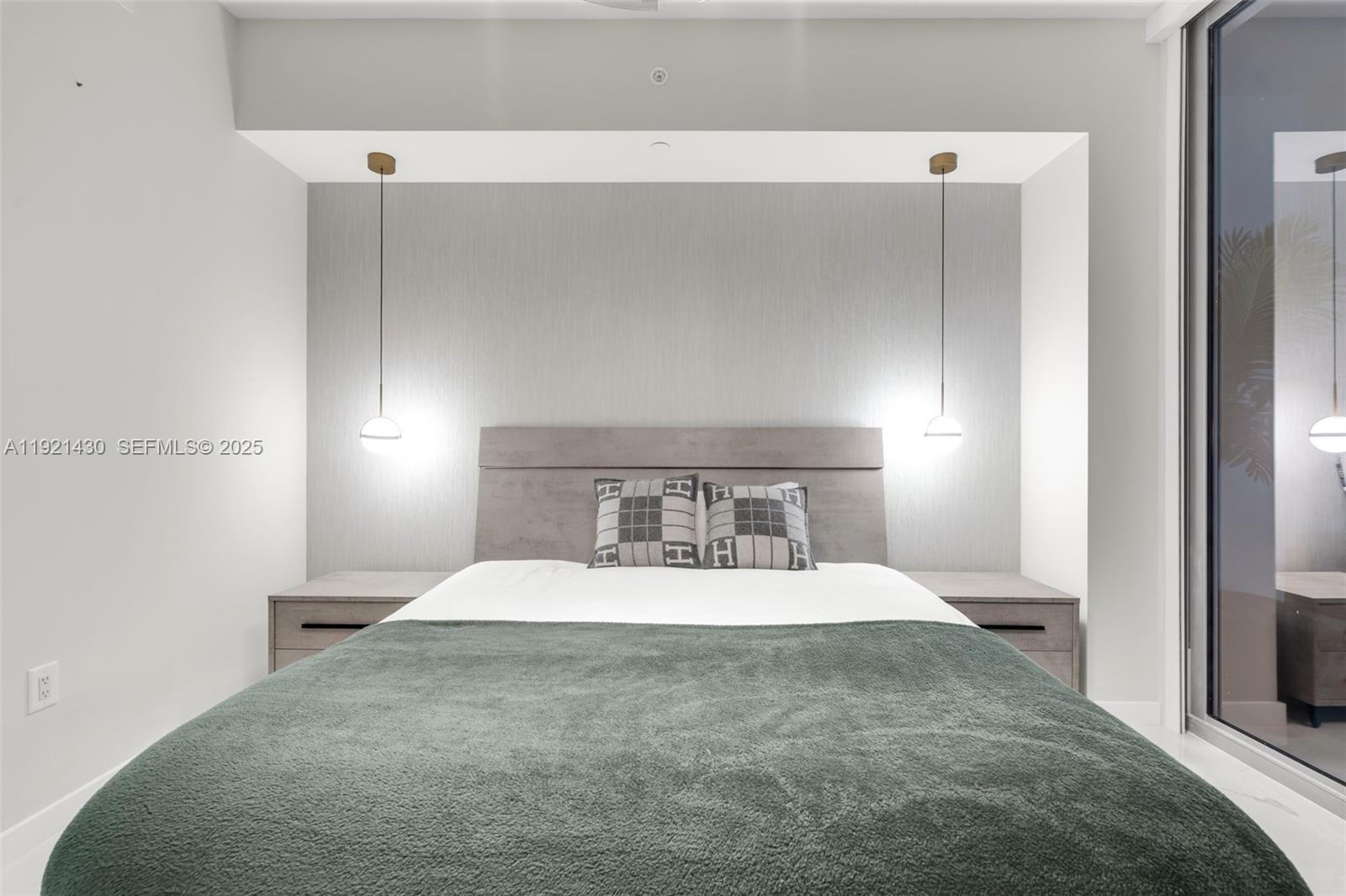 PARAMOUNT MIAMI WORLDCENT - Residential