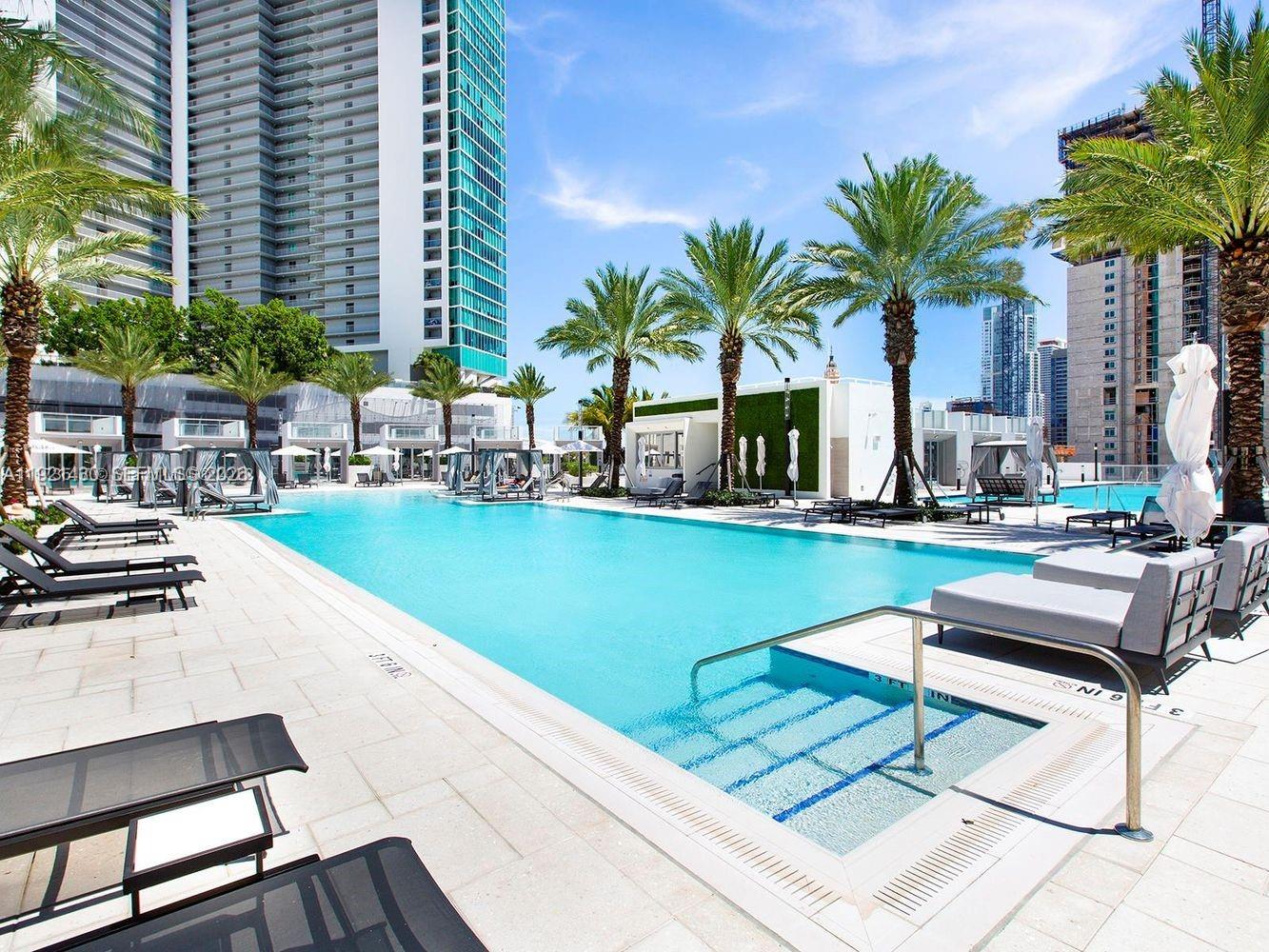 PARAMOUNT MIAMI WORLDCENT - Residential