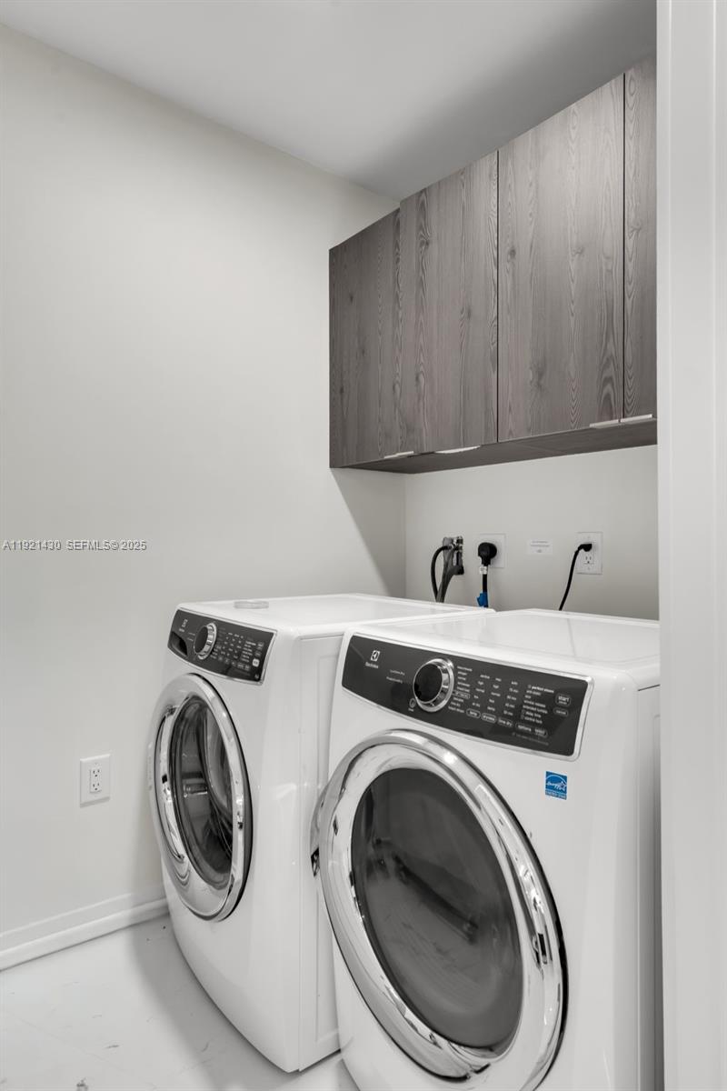 PARAMOUNT MIAMI WORLDCENT - Residential