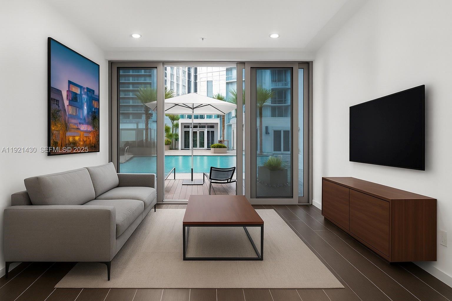 PARAMOUNT MIAMI WORLDCENT - Residential
