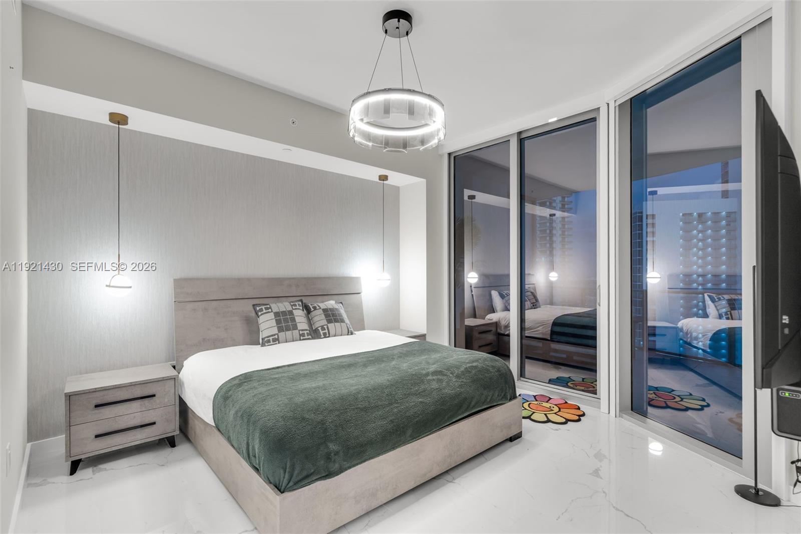 PARAMOUNT MIAMI WORLDCENT - Residential