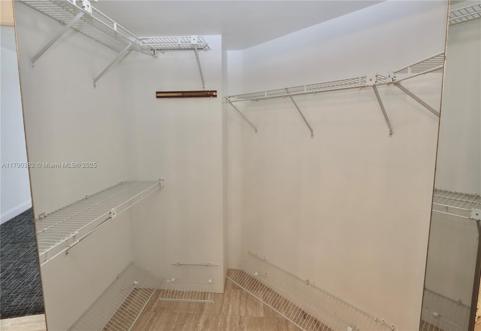 MYSTIC POINTE CONDO NO TW - Residential