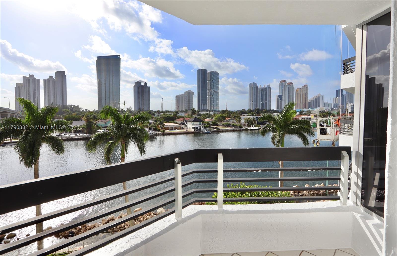 19195 Ne 36th Ct 608, Aventura, Miami-Dade County, Florida - 2 Bedrooms  
2 Bathrooms - 