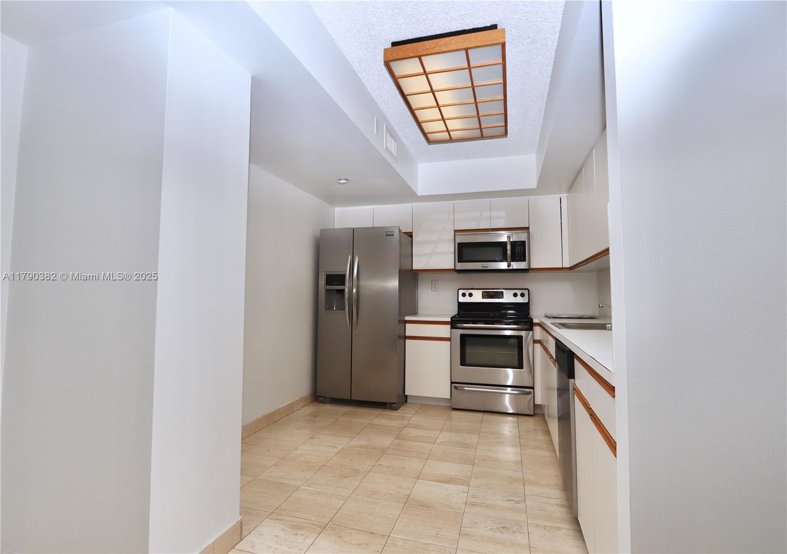 MYSTIC POINTE CONDO NO TW - Residential