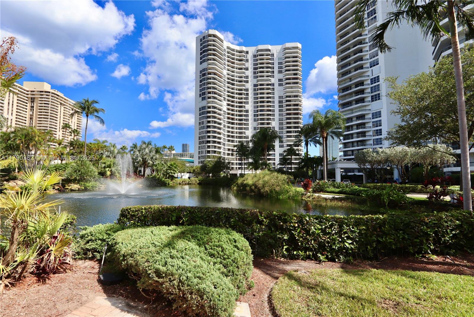 MYSTIC POINTE CONDO NO TW - Residential