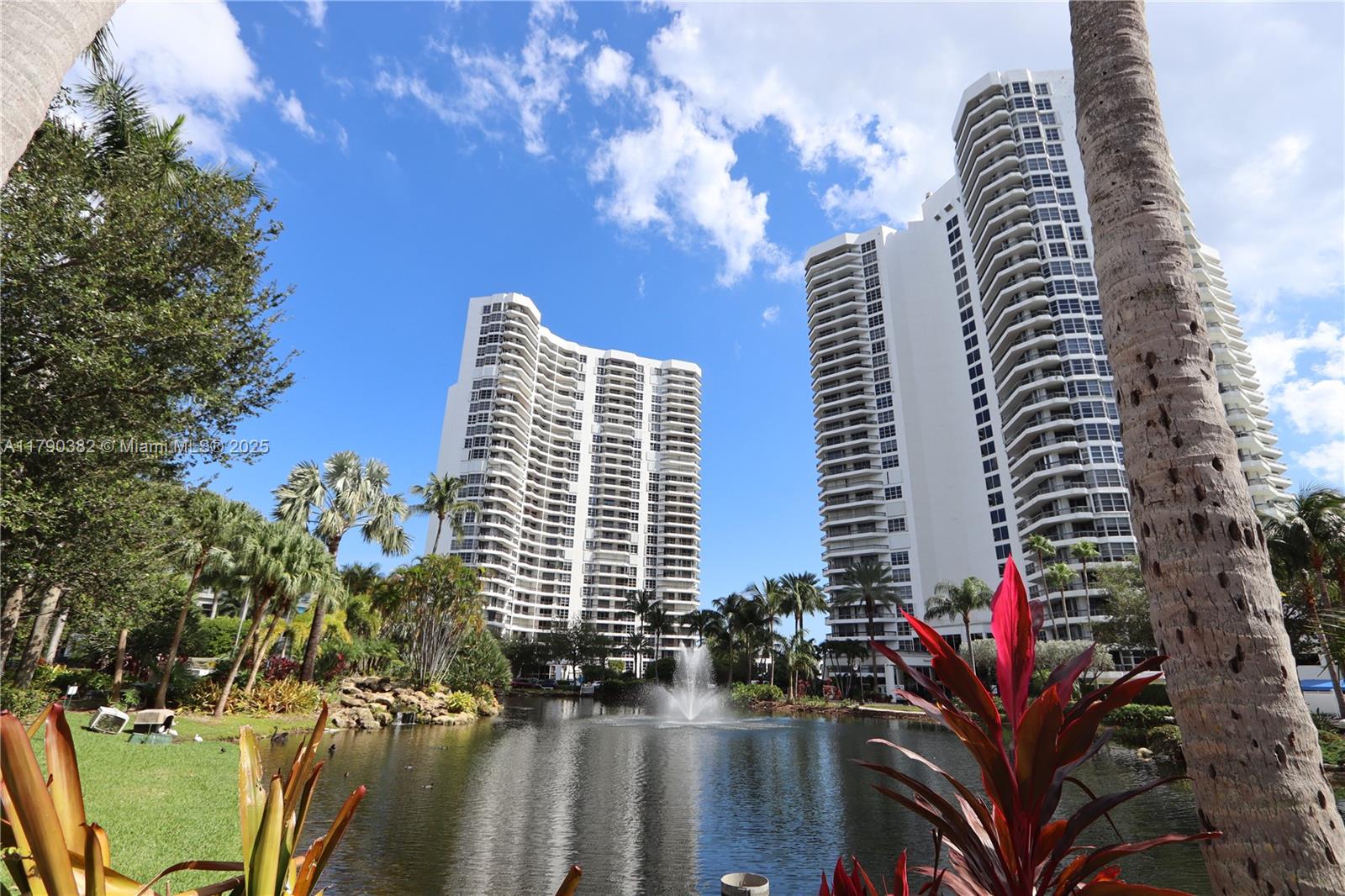 MYSTIC POINTE CONDO NO TW - Residential