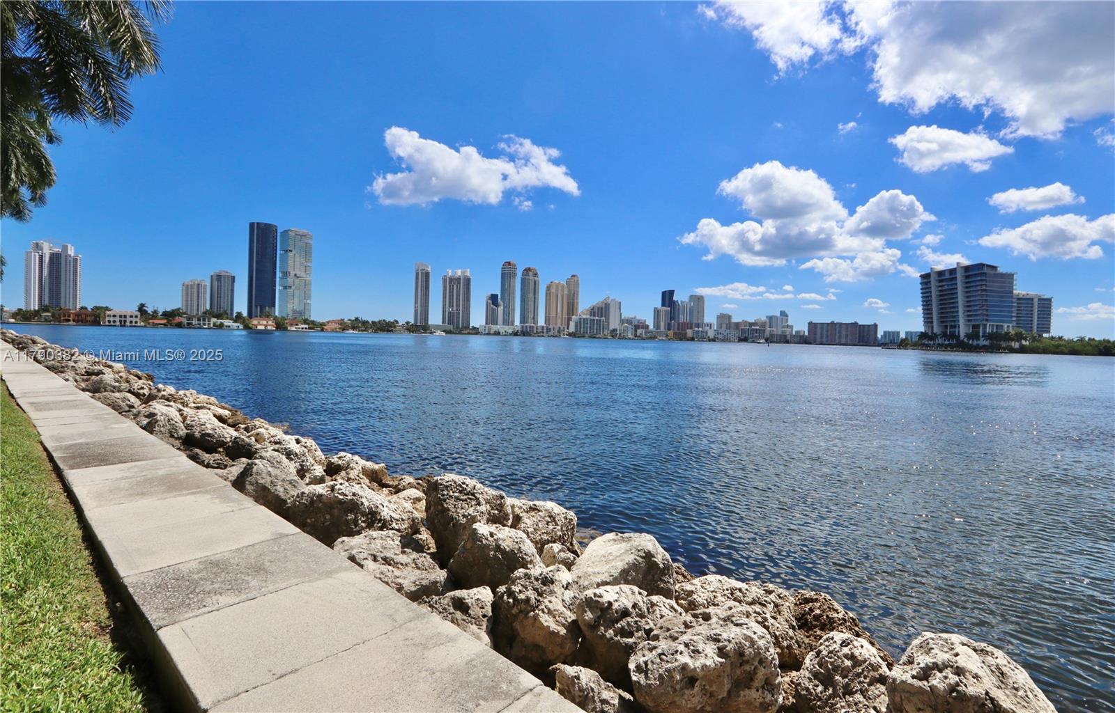 MYSTIC POINTE CONDO NO TW - Residential