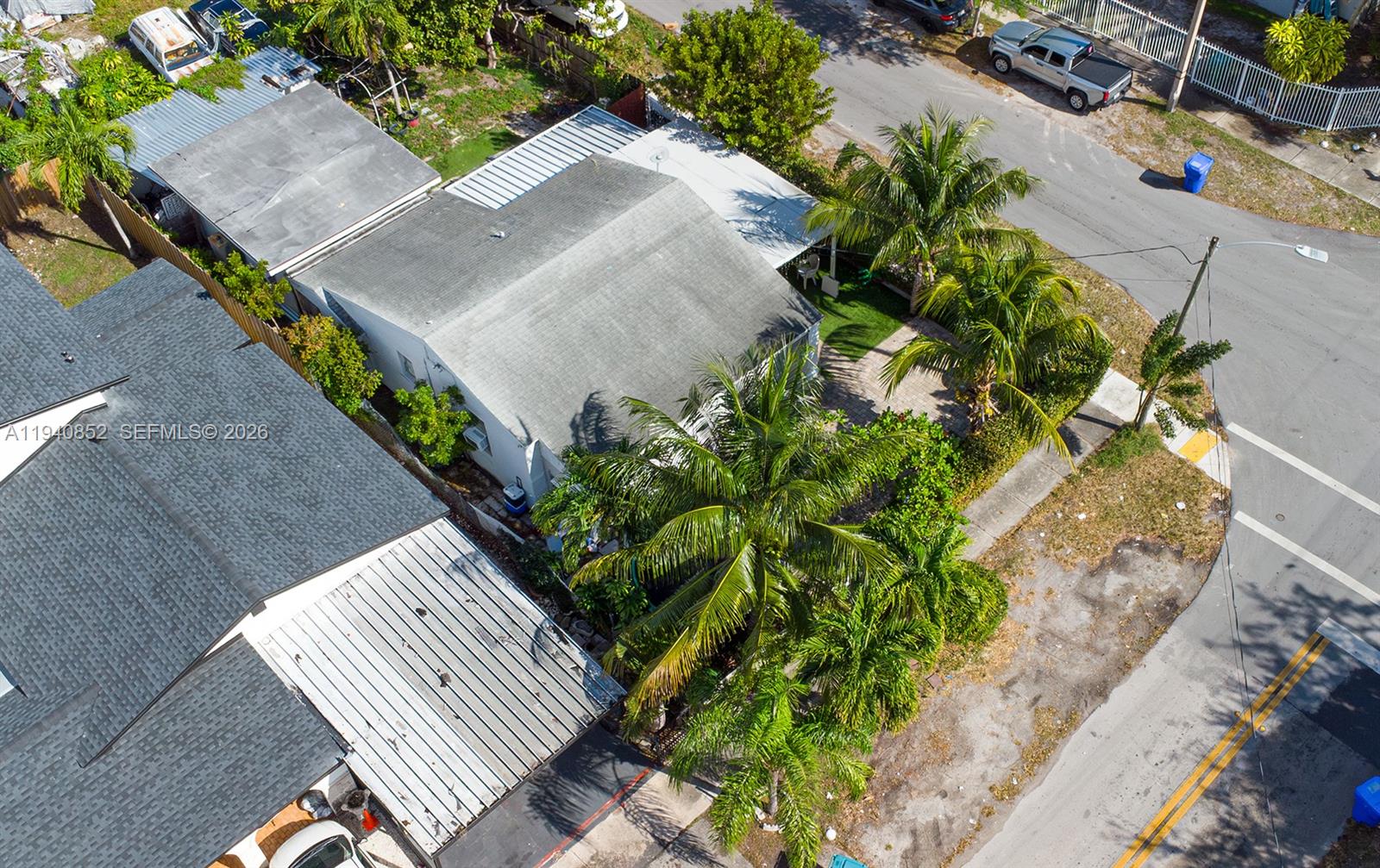 N MIAMI ESTATES - Residential