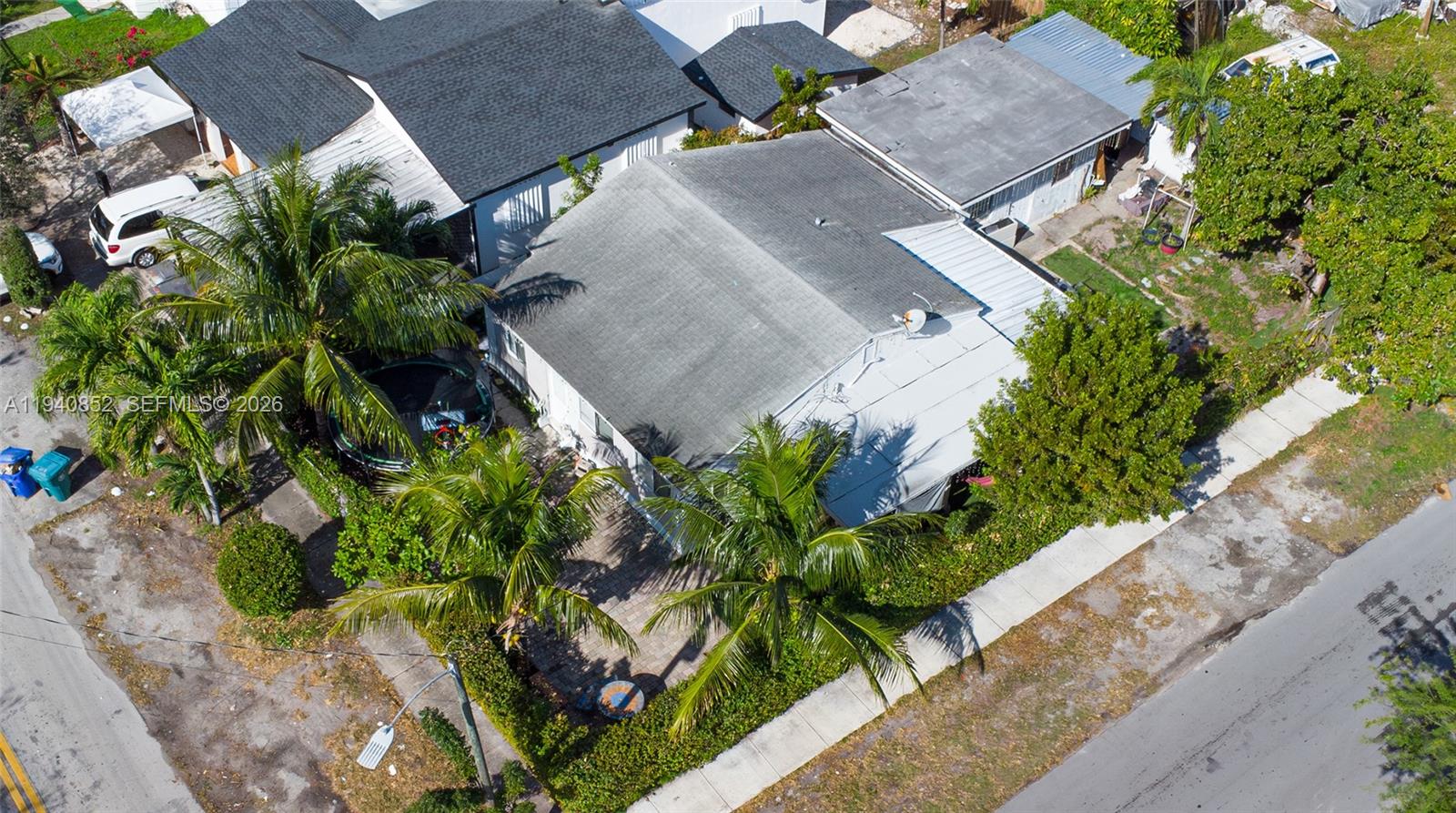 N MIAMI ESTATES - Residential