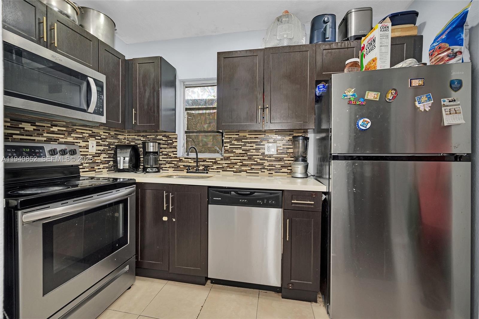 N MIAMI ESTATES - Residential