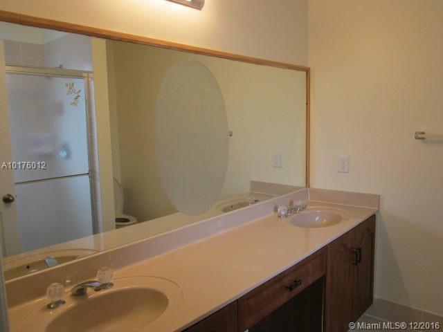 CONTINENTAL HOMES TOWNHOU - Residential Lease