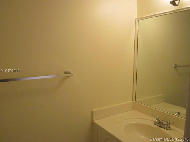 CONTINENTAL HOMES TOWNHOU - Residential Lease