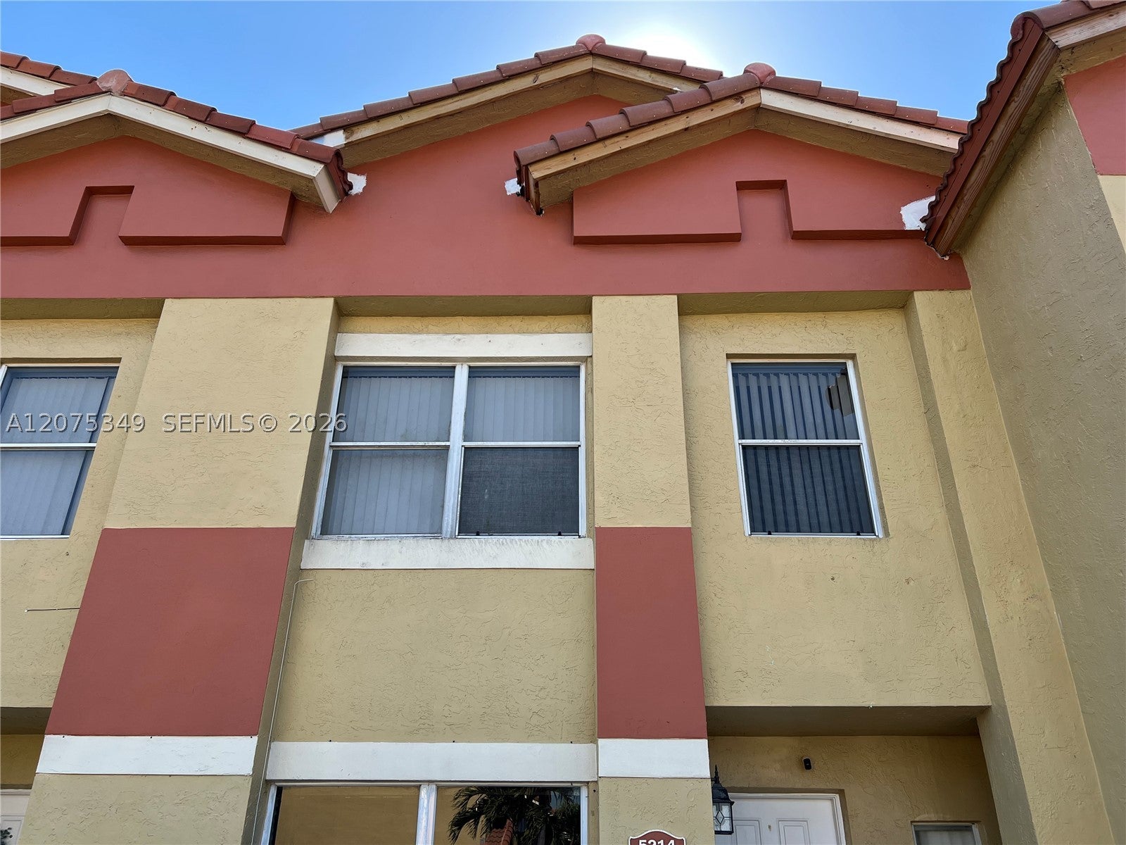 5214 NW 190th St
