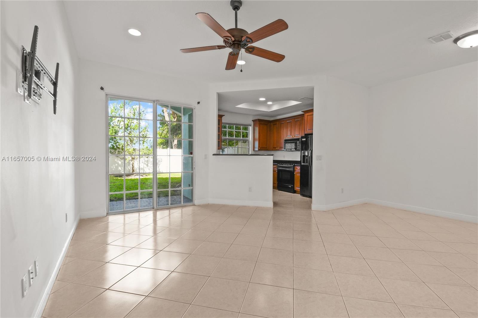 OCEAN RIDGE AT JUNO BEACH - Residential