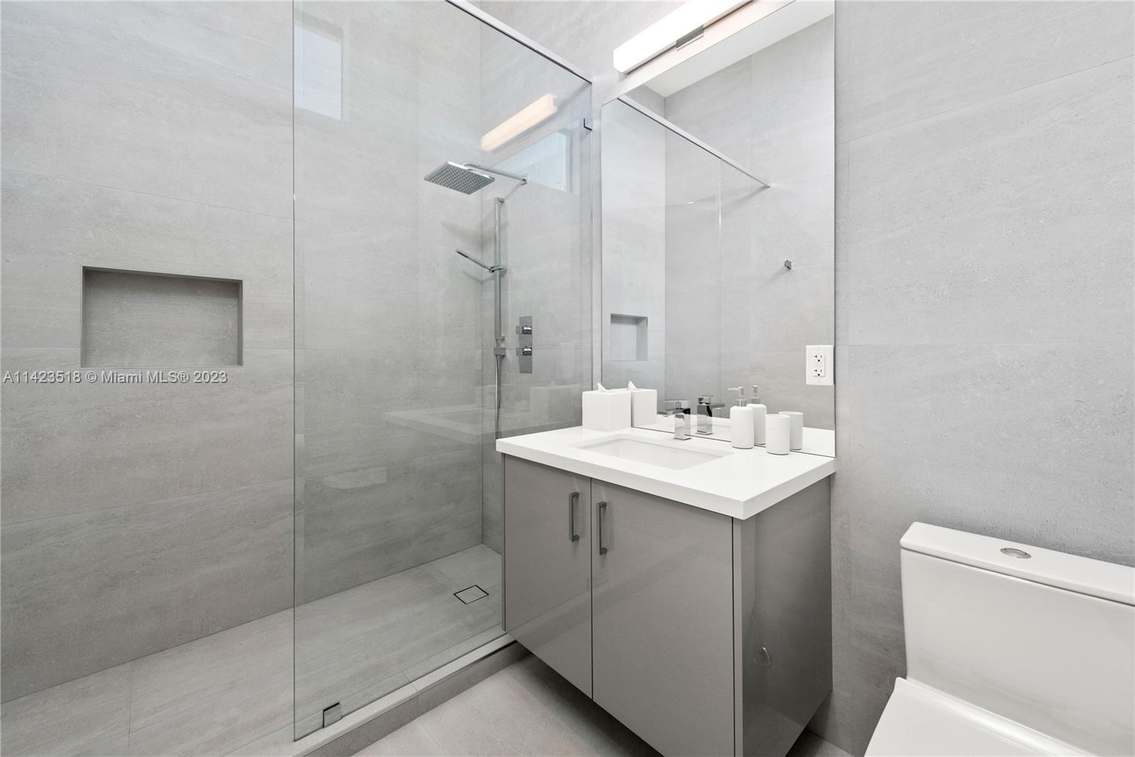 WINDMILL RANCH ESTATES - Residential