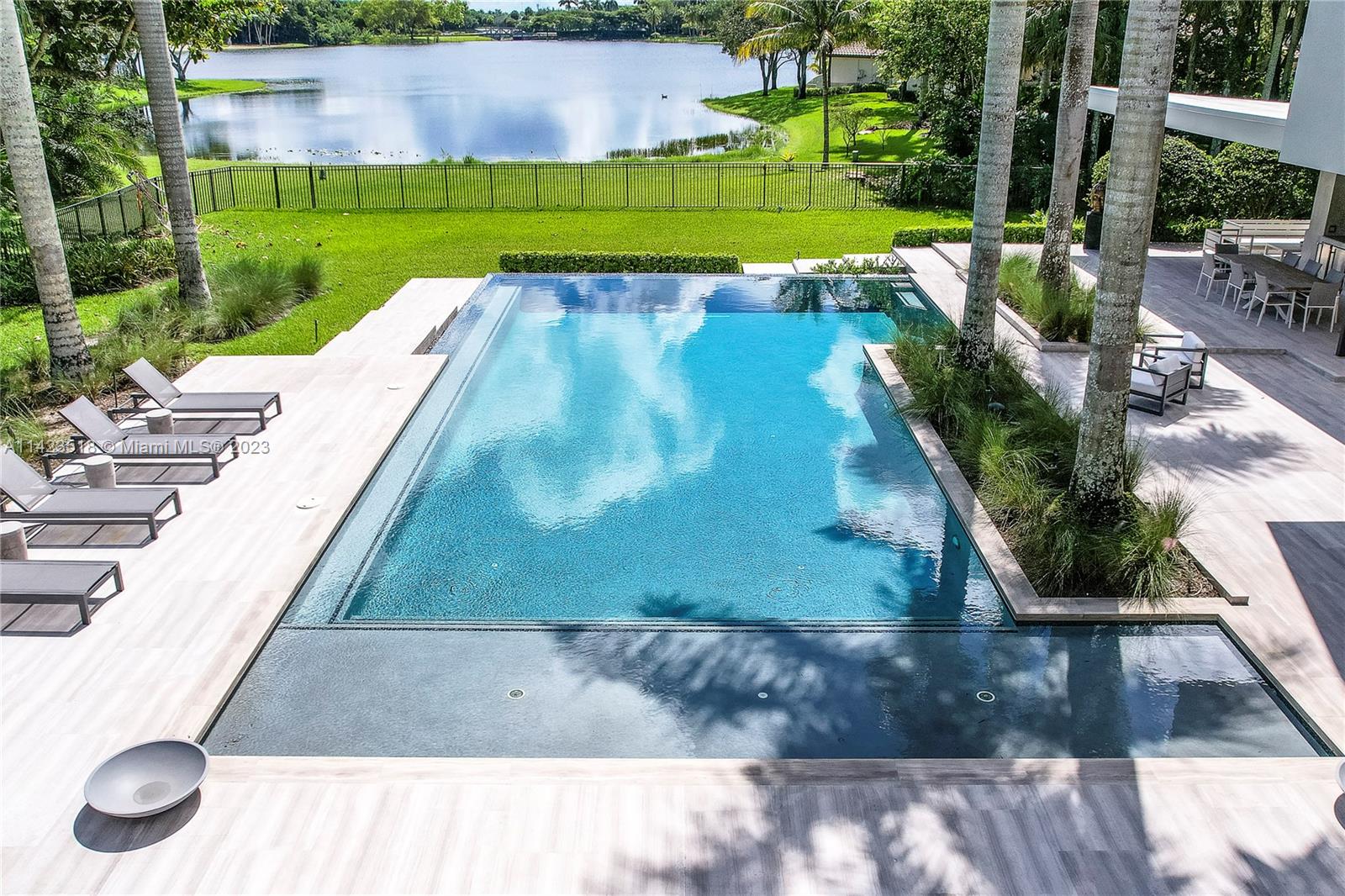 WINDMILL RANCH ESTATES - Residential